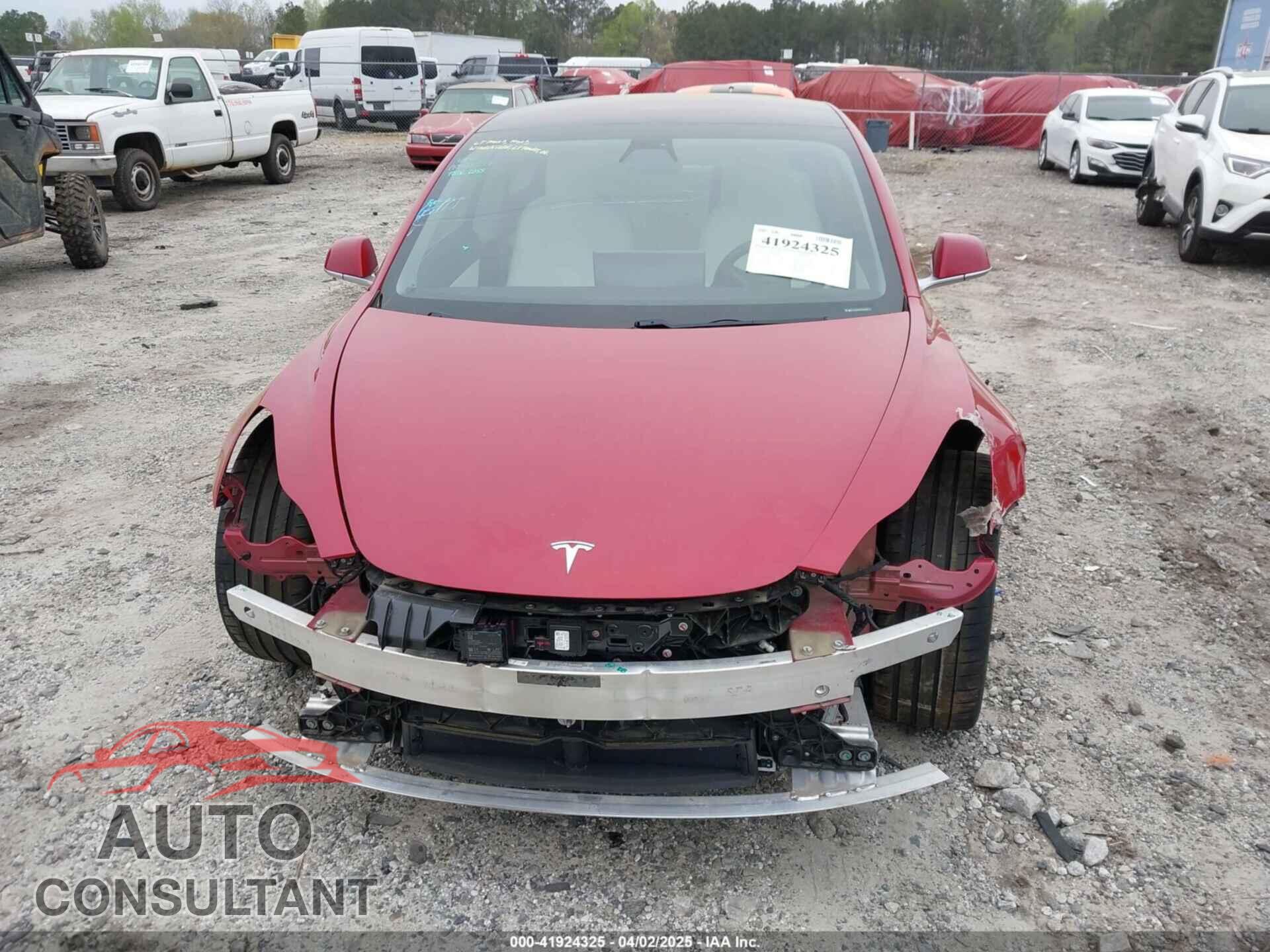 TESLA MODEL 3 2018 - 5YJ3E1EB7JF055384