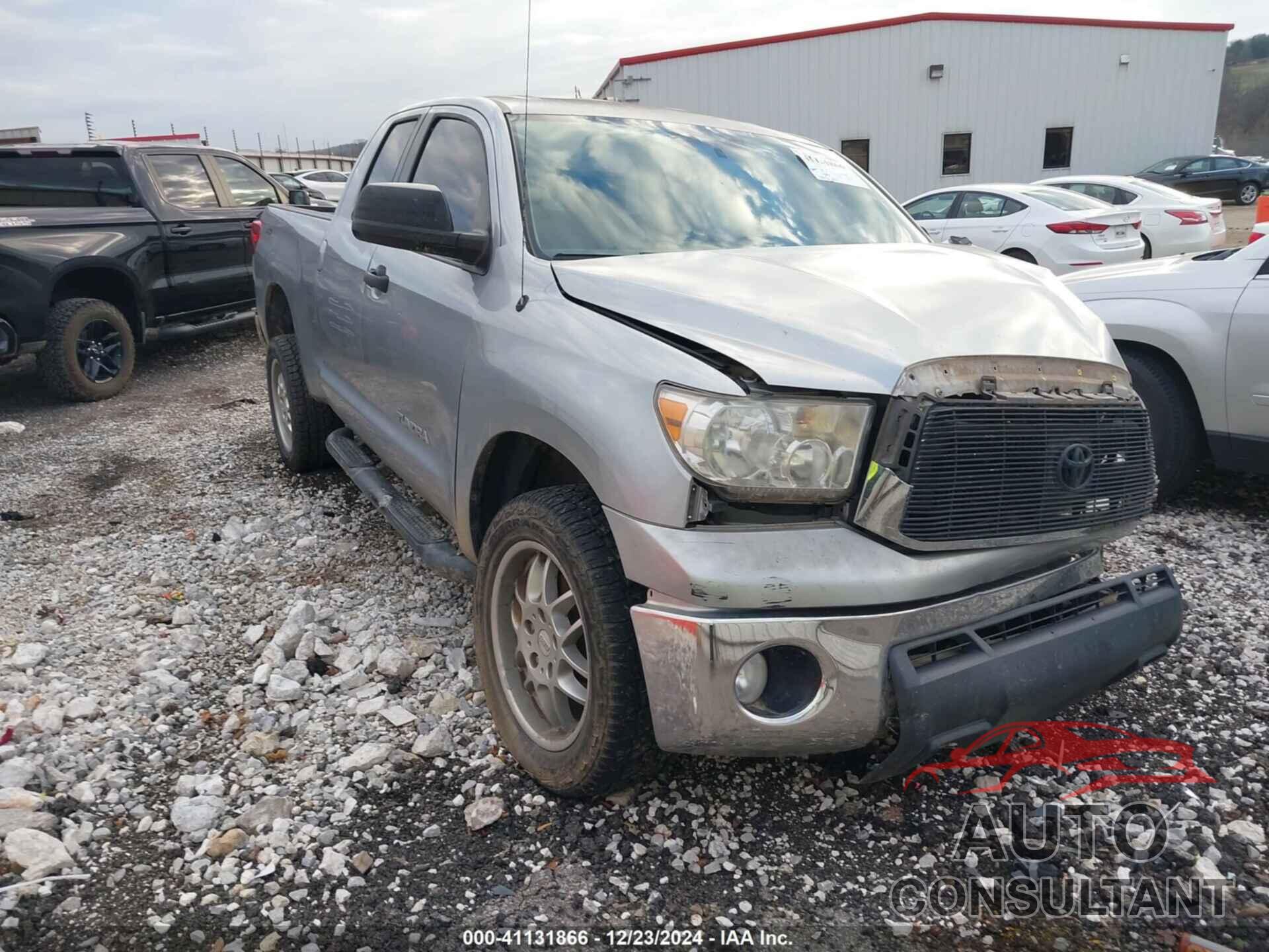 TOYOTA TUNDRA 2011 - 5TFRM5F12BX021029
