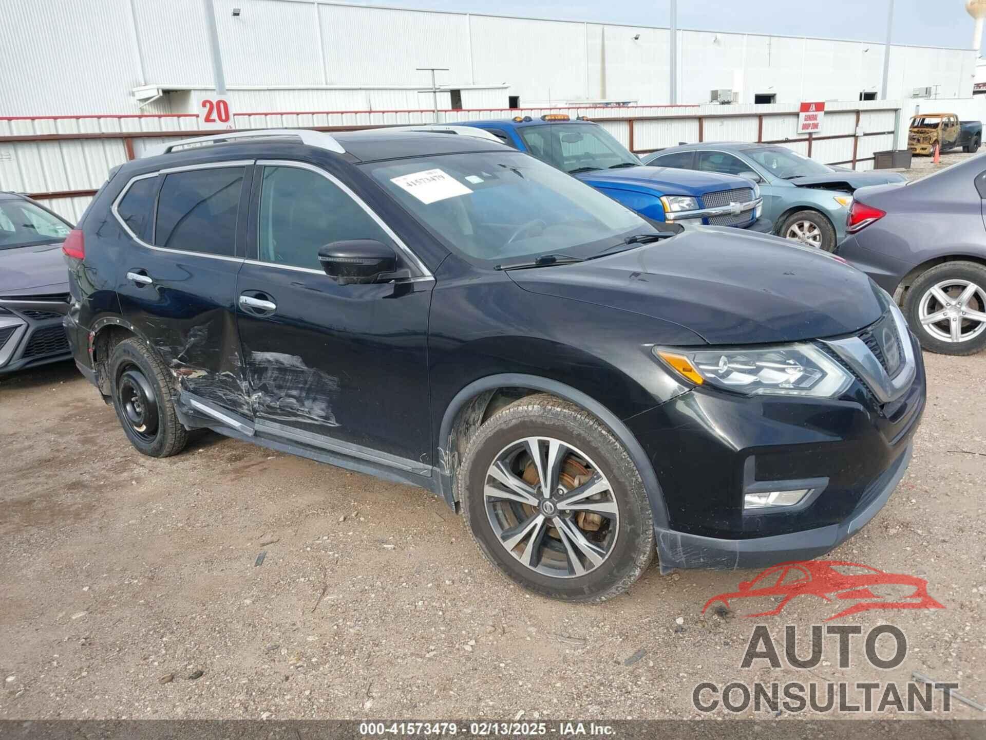 NISSAN ROGUE 2017 - 5N1AT2MT2HC884203