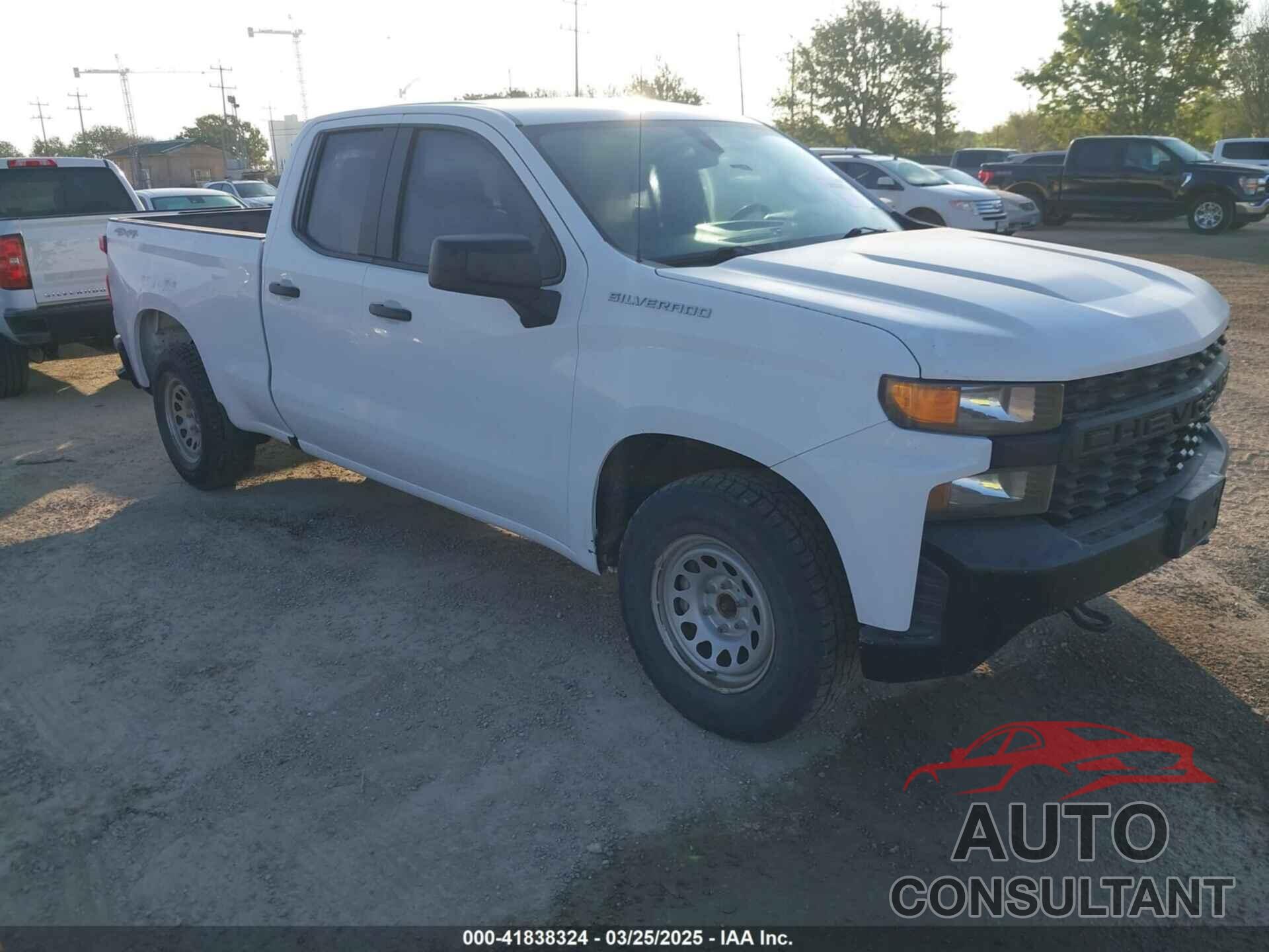 CHEVROLET SILVERADO 1500 2020 - 1GCRYAEF9LZ177908