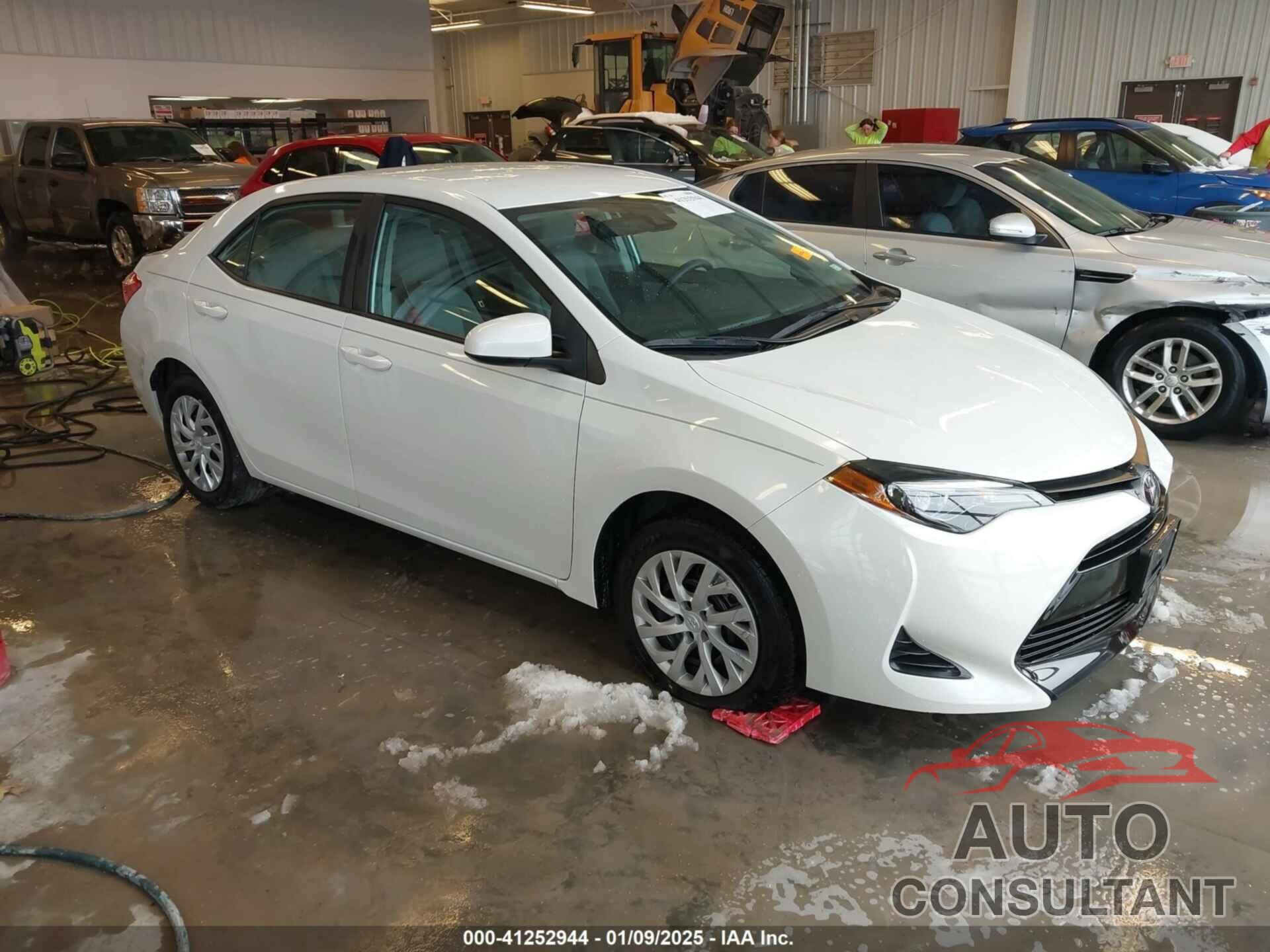 TOYOTA COROLLA 2019 - 5YFBURHE4KP889265