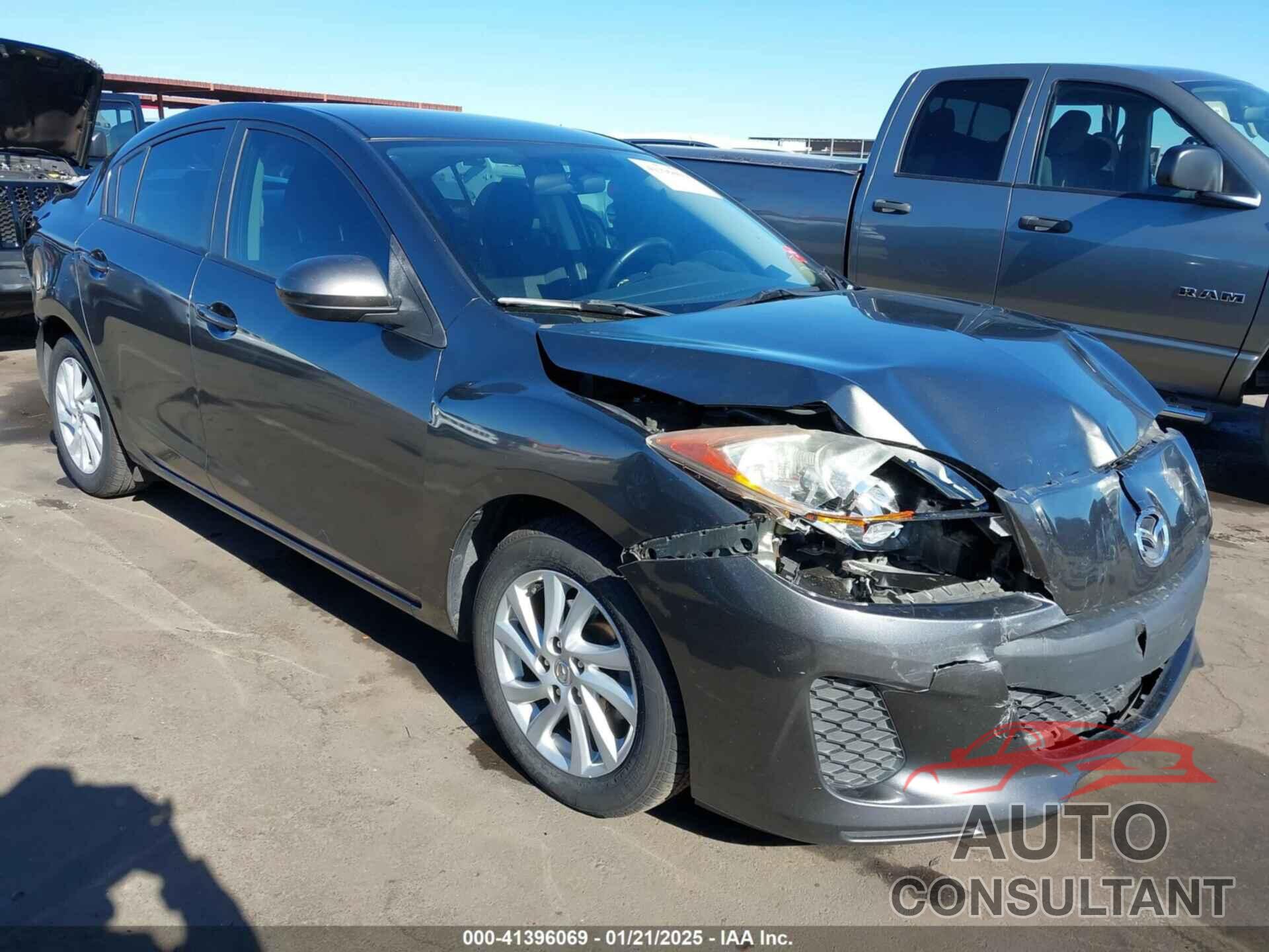 MAZDA MAZDA3 2012 - JM1BL1V81C1623467