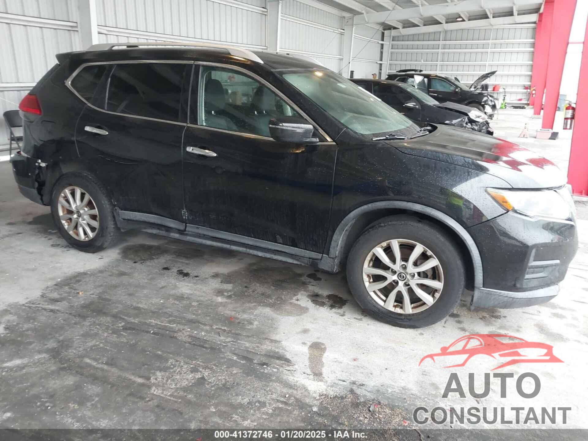 NISSAN ROGUE 2017 - KNMAT2MT7HP534577
