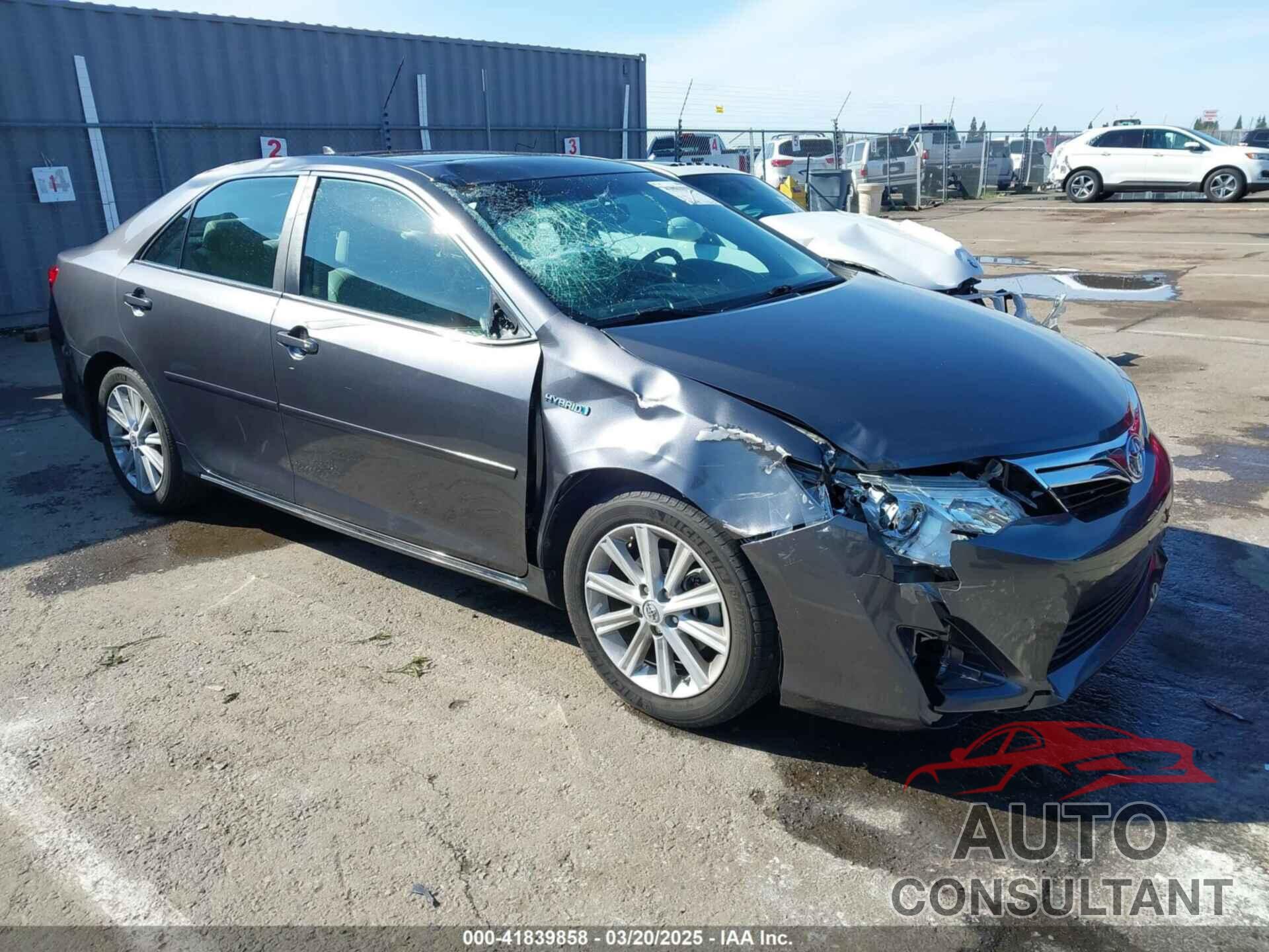 TOYOTA CAMRY HYBRID 2013 - 4T1BD1FK0DU085797