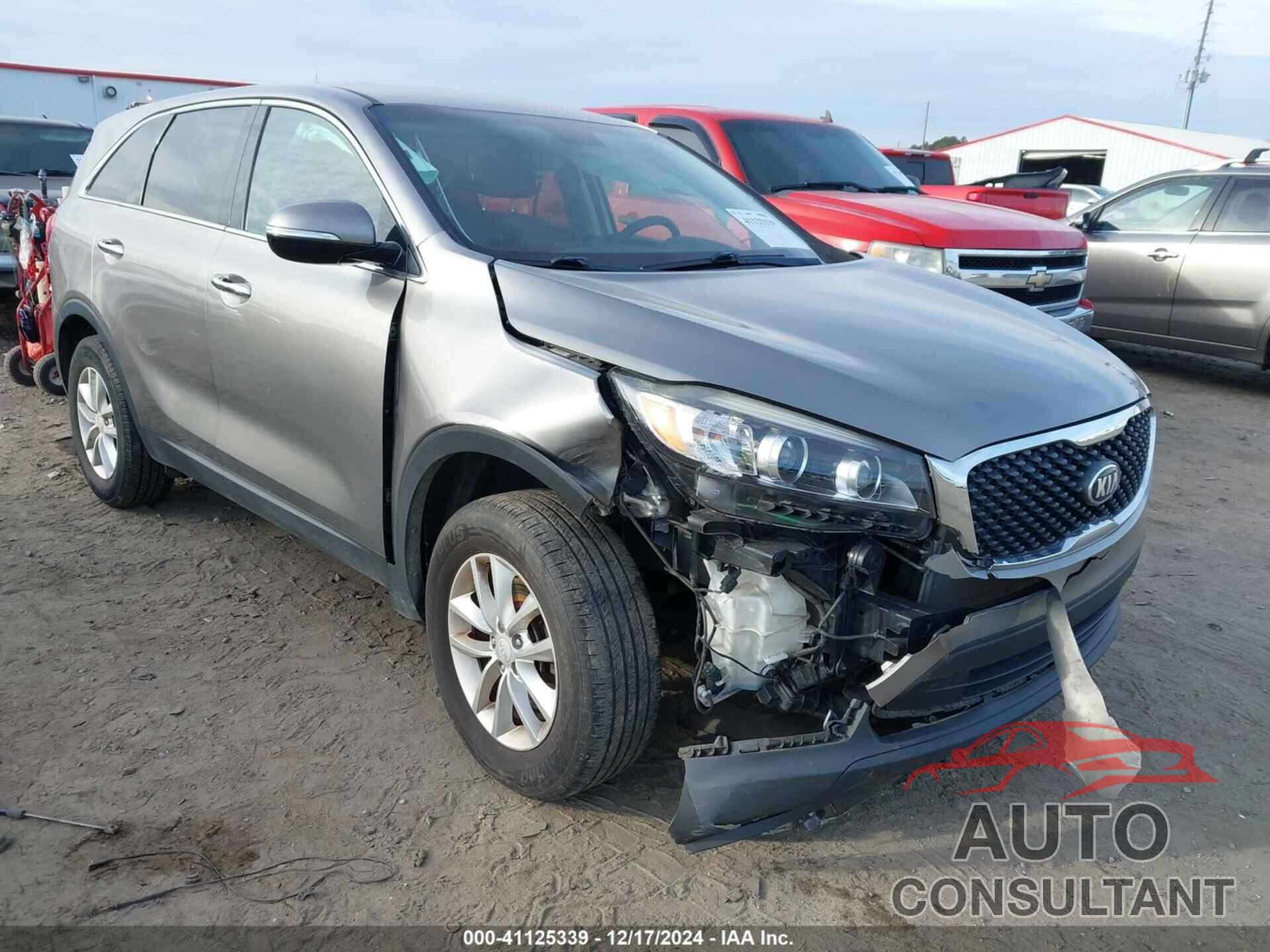 KIA SORENTO 2018 - 5XYPG4A33JG431051