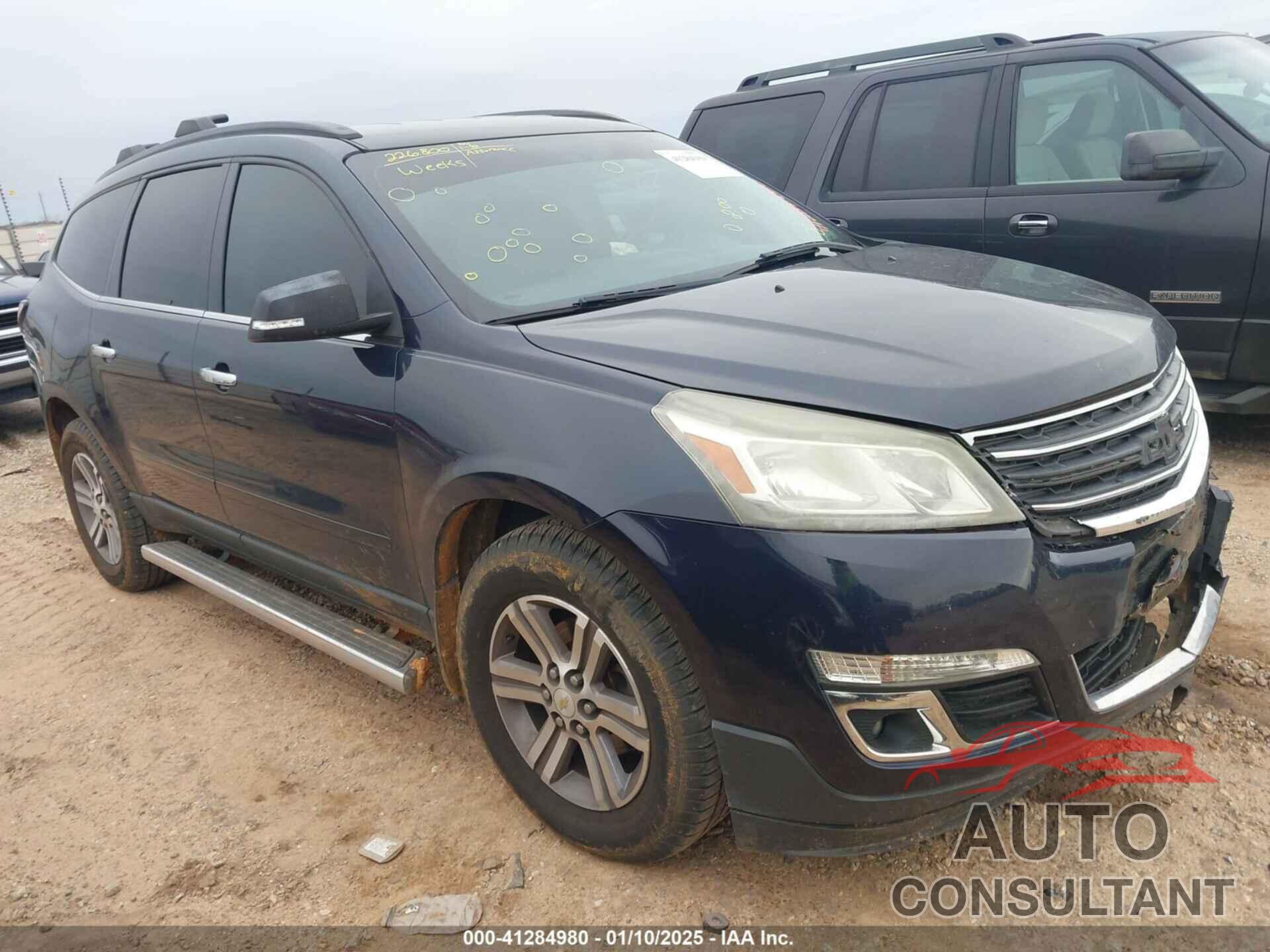 CHEVROLET TRAVERSE 2015 - 1GNKVHKD2FJ237429