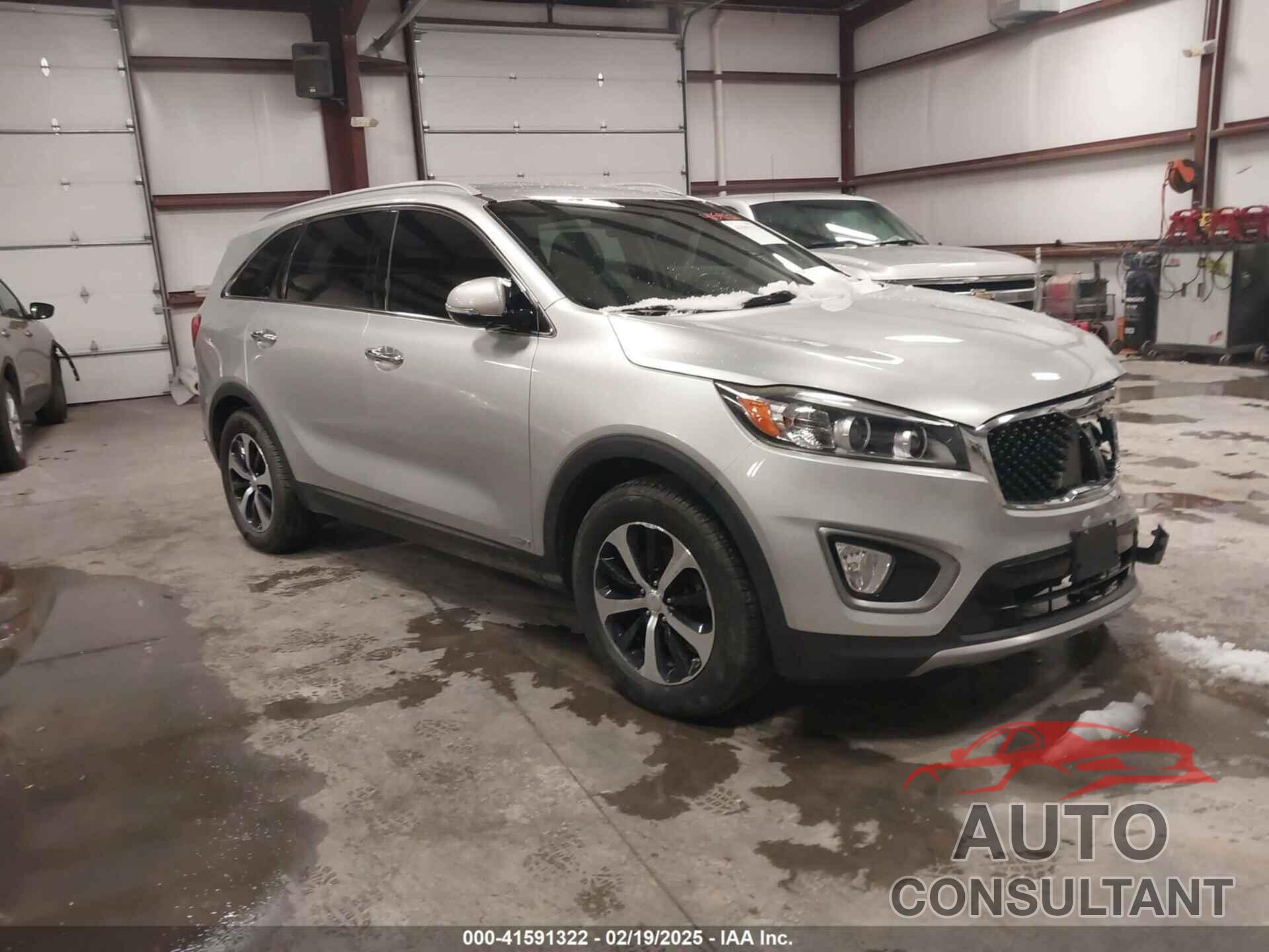 KIA SORENTO 2016 - 5XYPHDA11GG010465