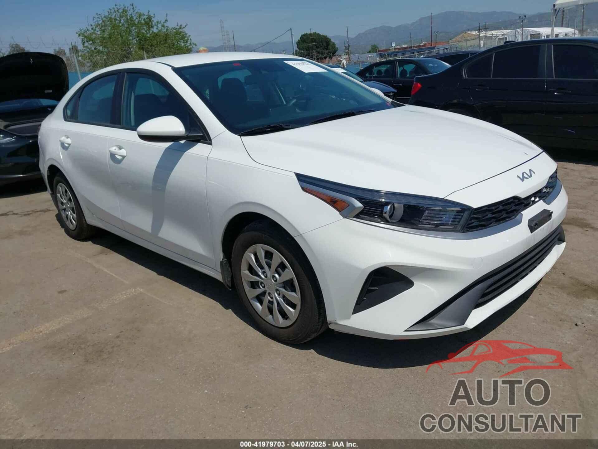 KIA FORTE 2023 - 3KPF24AD7PE656677