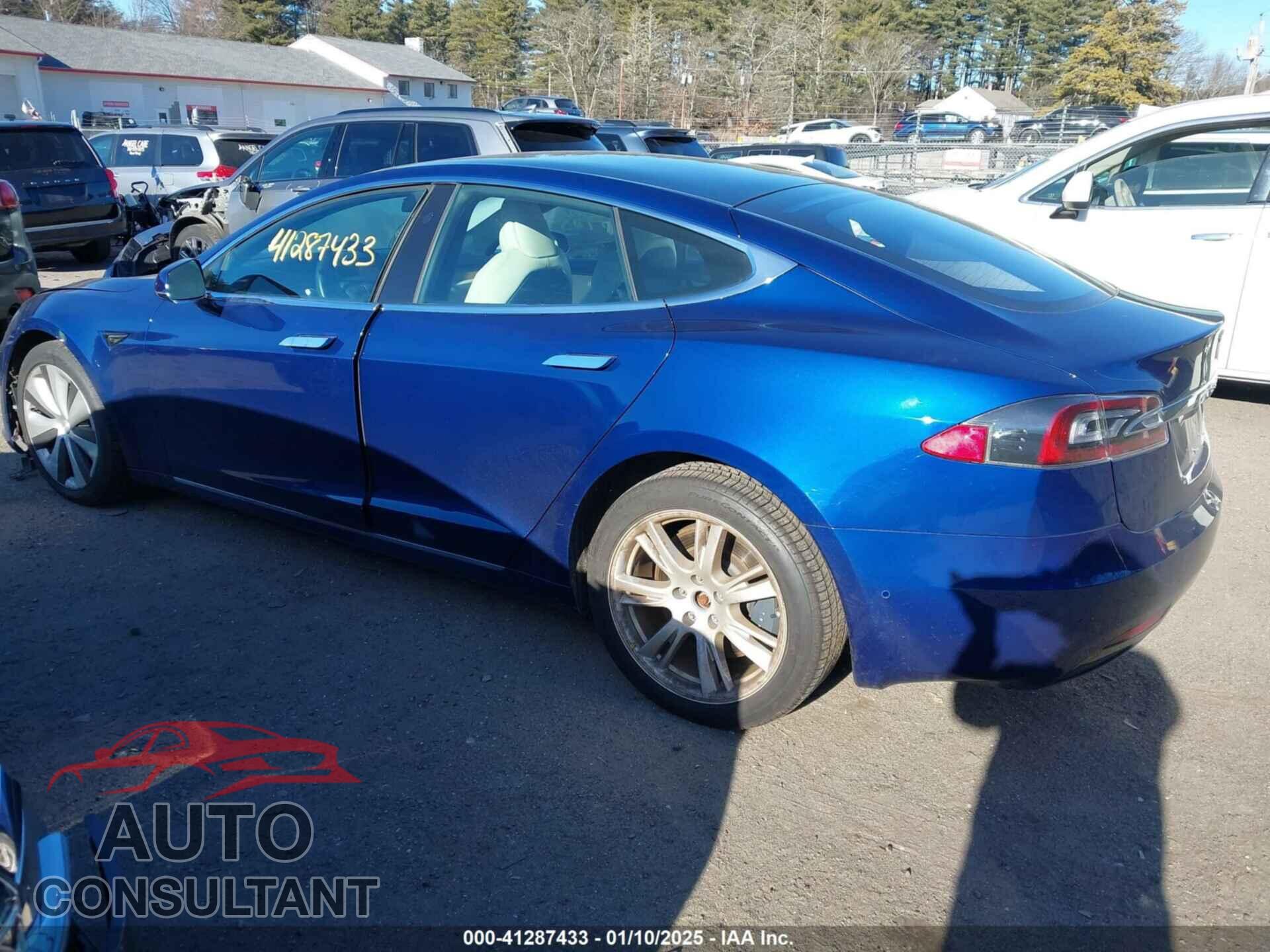 TESLA MODEL S 2020 - 5YJSA1E22LF411900