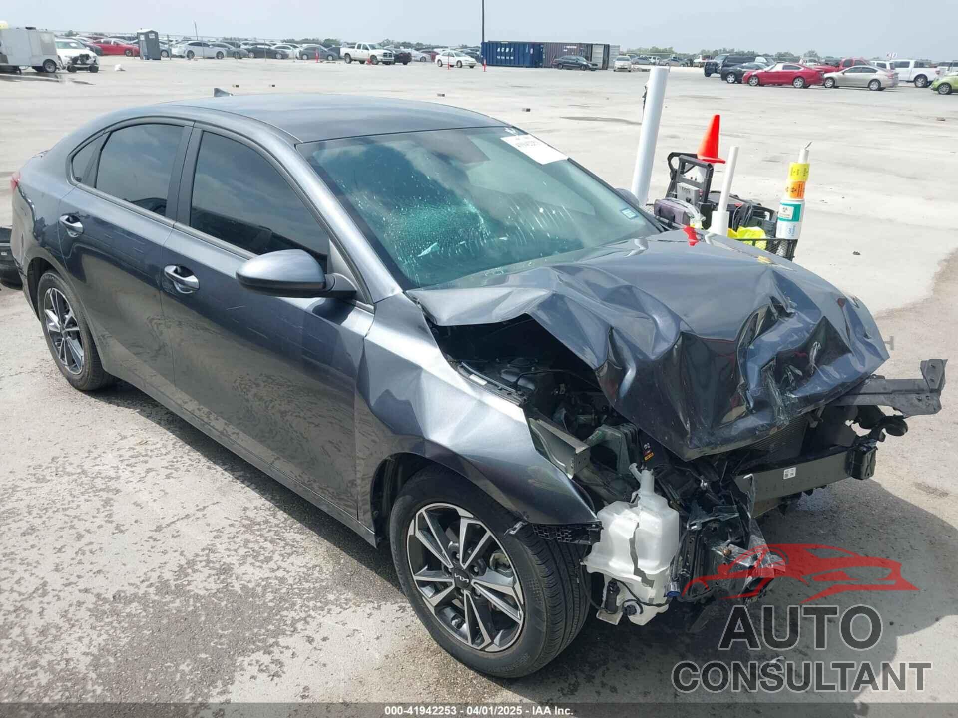 KIA FORTE 2023 - 3KPF24AD2PE682961