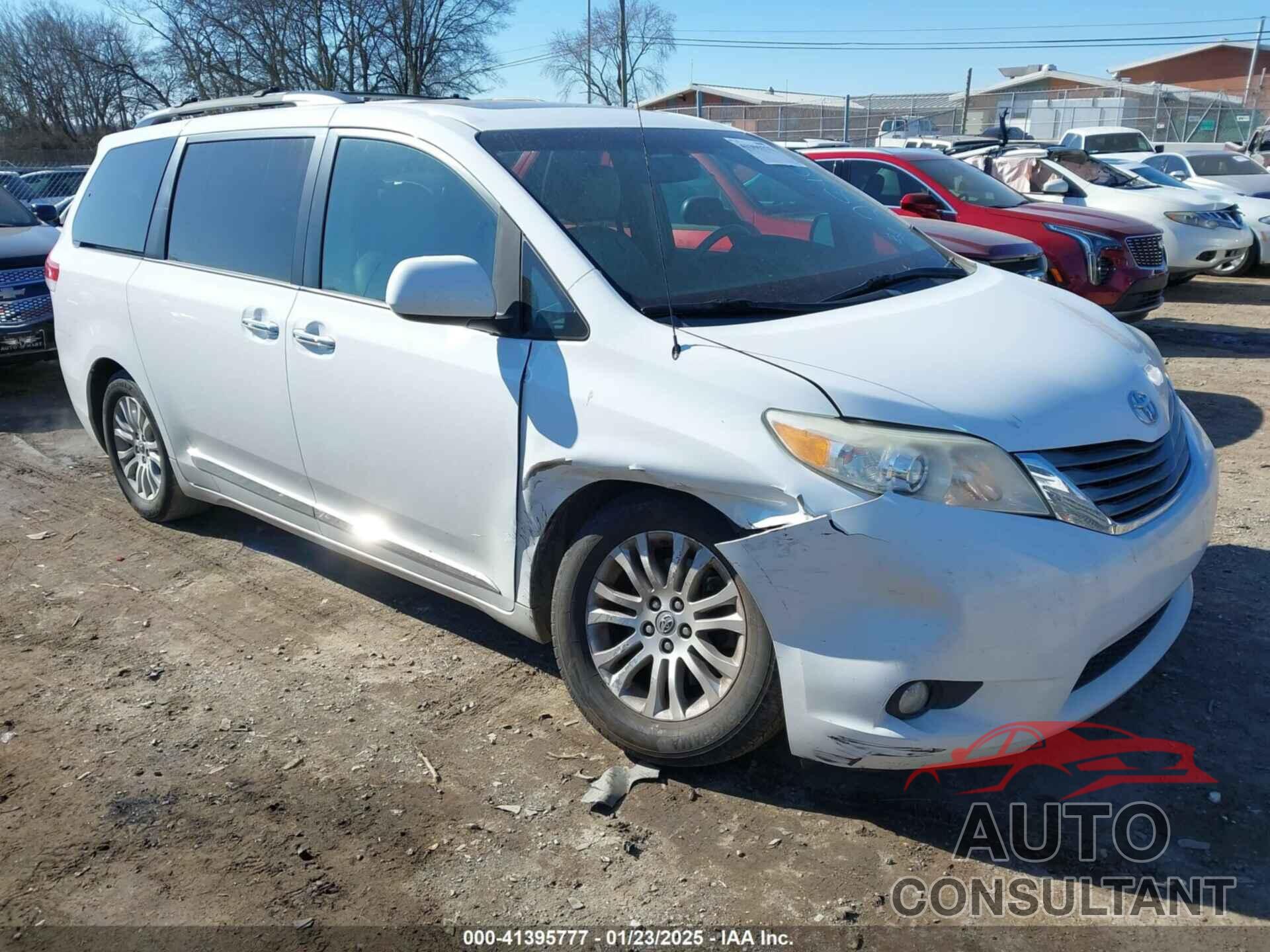 TOYOTA SIENNA 2013 - 5TDYK3DC6DS372819