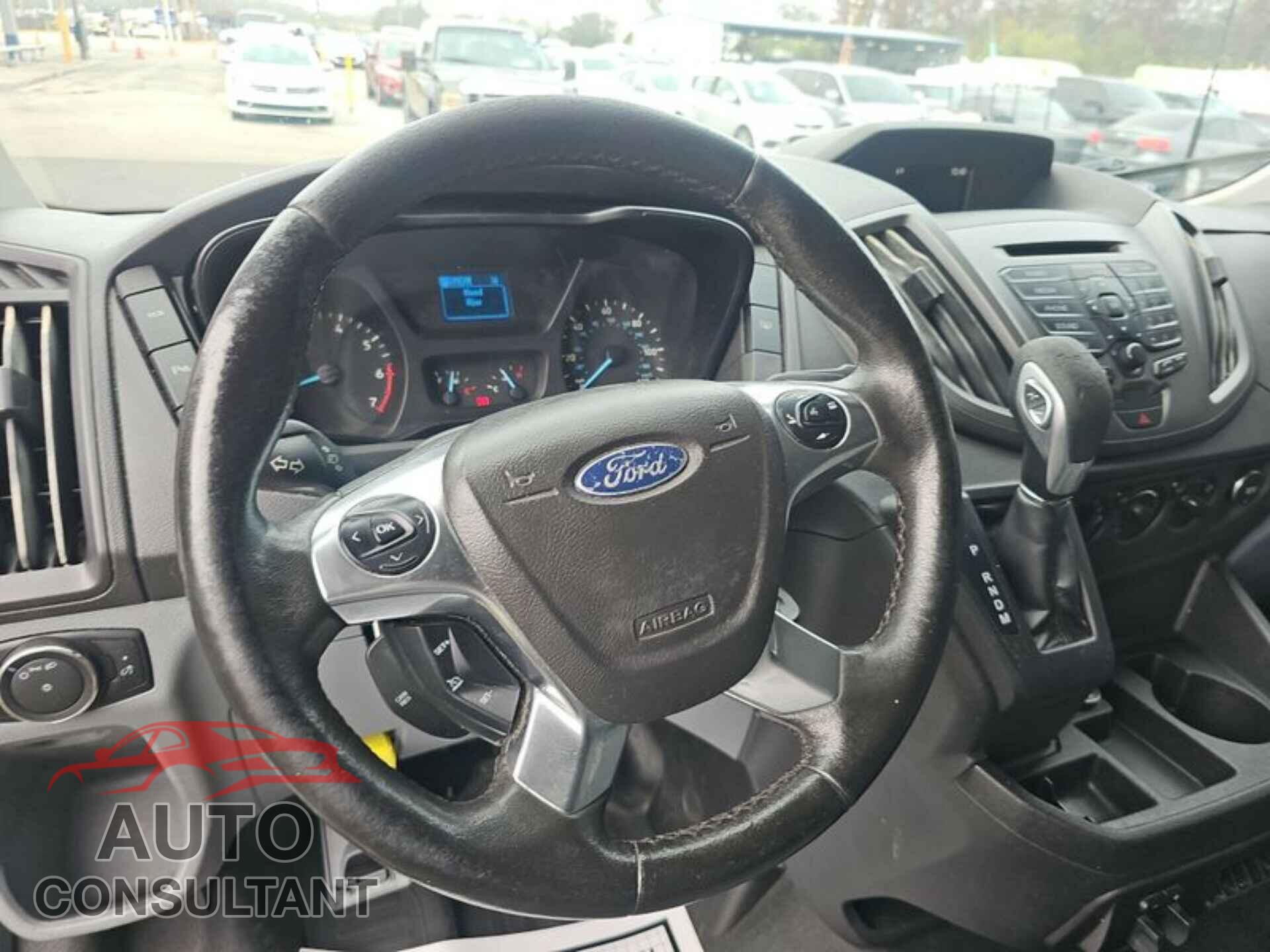 FORD TRANSIT 2017 - 1FTYR1YG8HKA68191