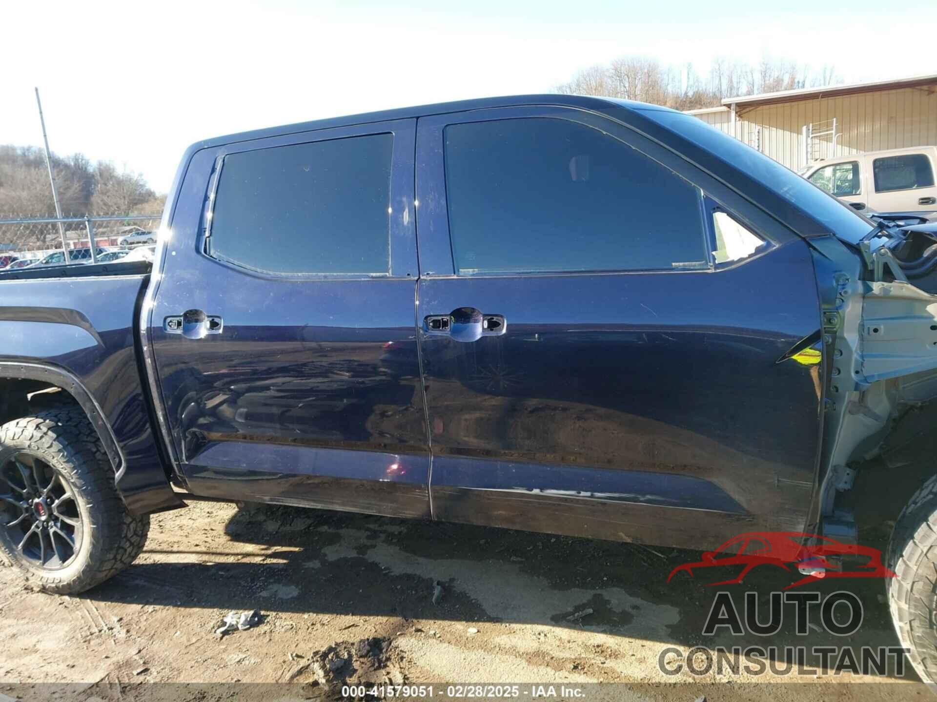TOYOTA TUNDRA 2023 - 5TFJA5DB1PX129019