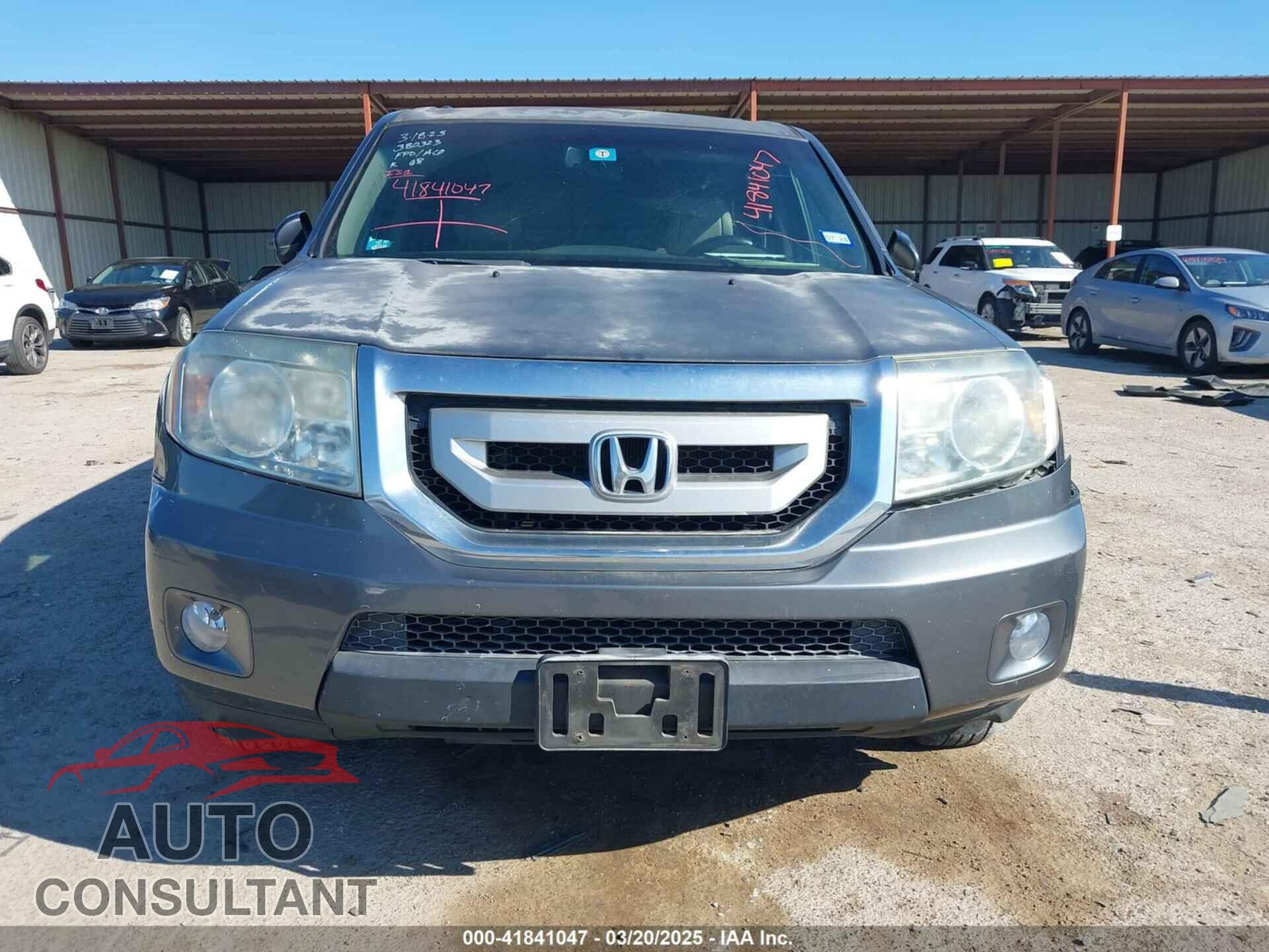 HONDA PILOT 2011 - 5FNYF3H64BB056071