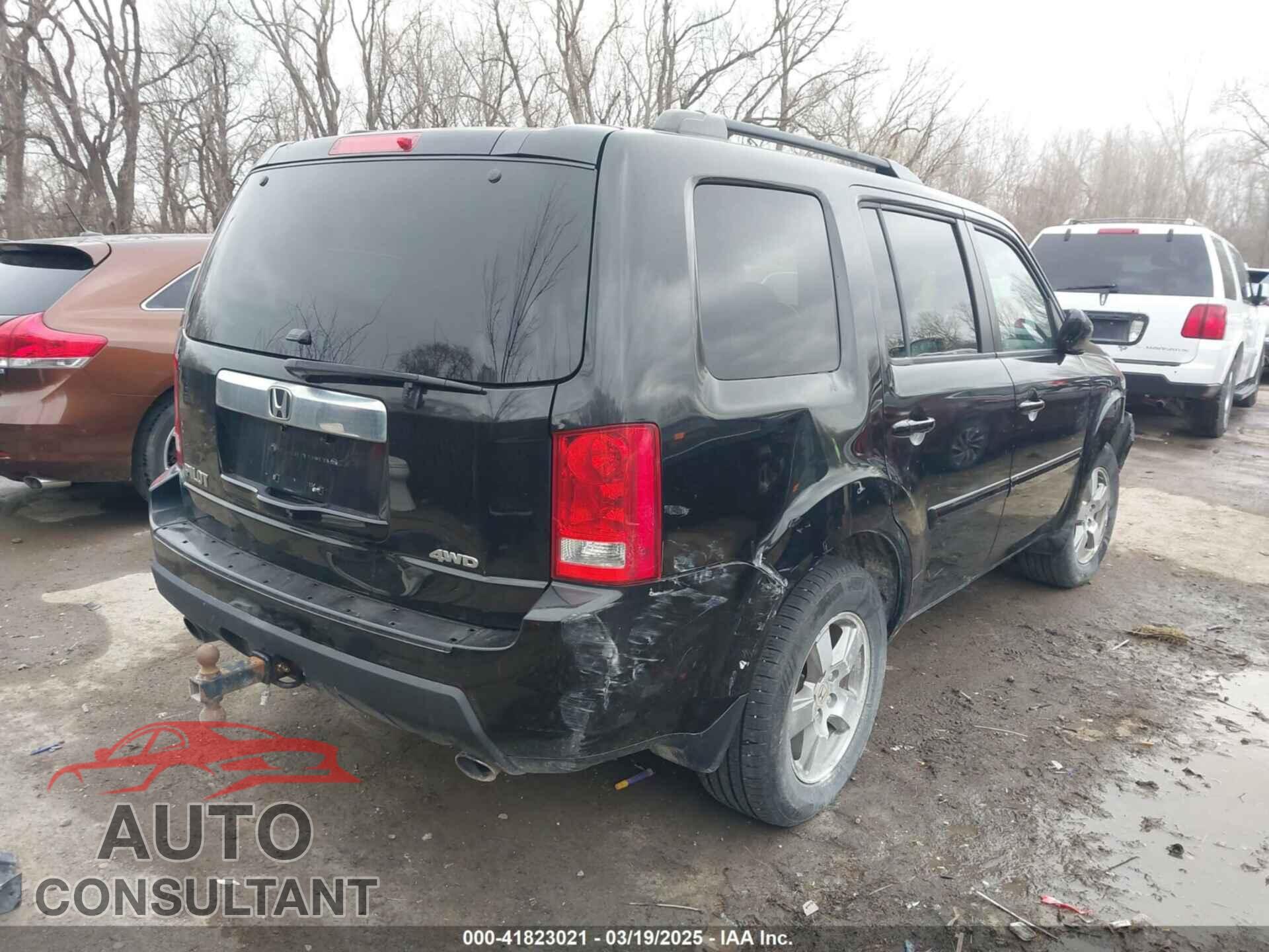 HONDA PILOT 2011 - 5FNYF4H61BB010963