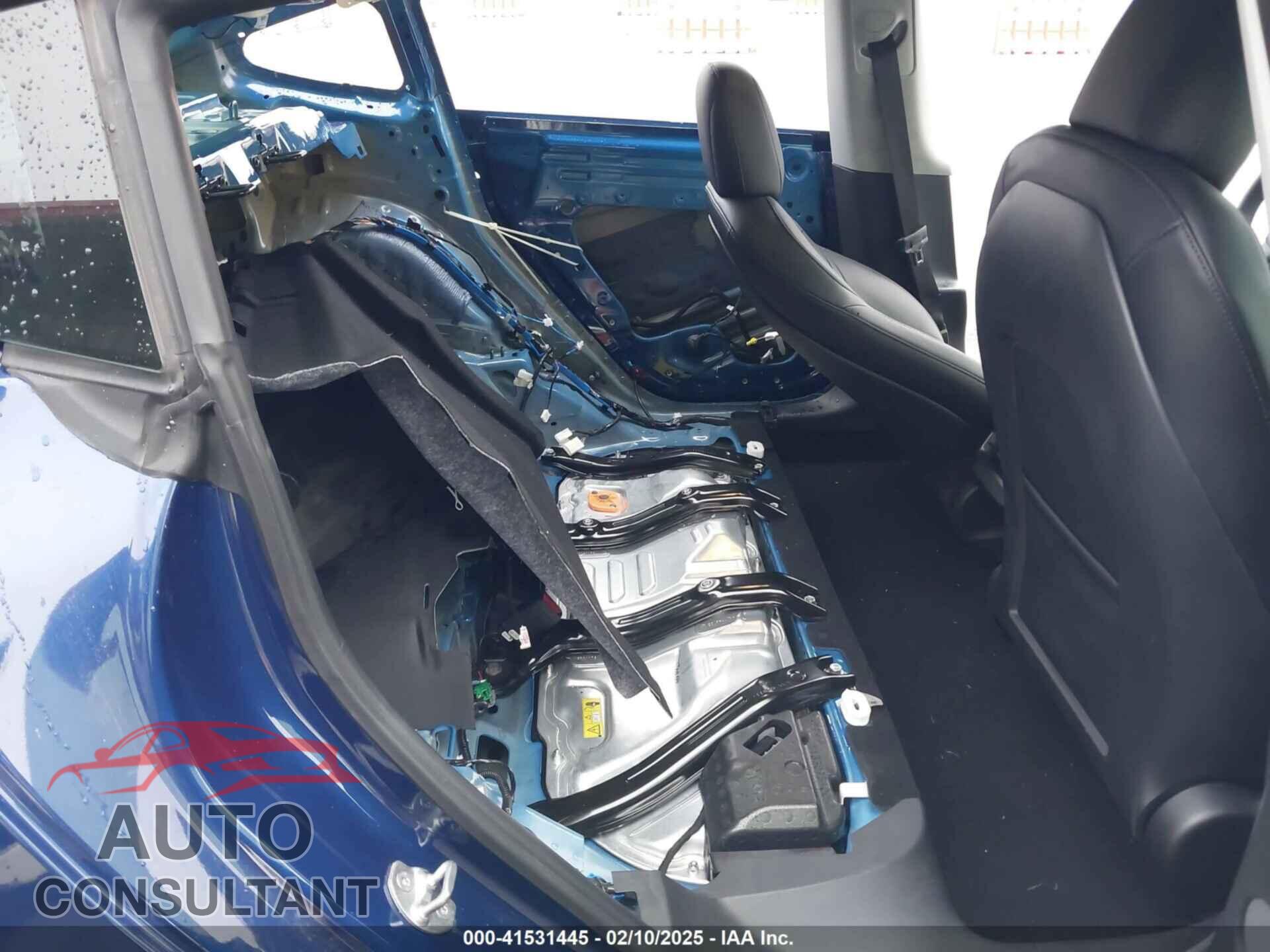 TESLA MODEL 3 2021 - 5YJ3E1EA5MF027613