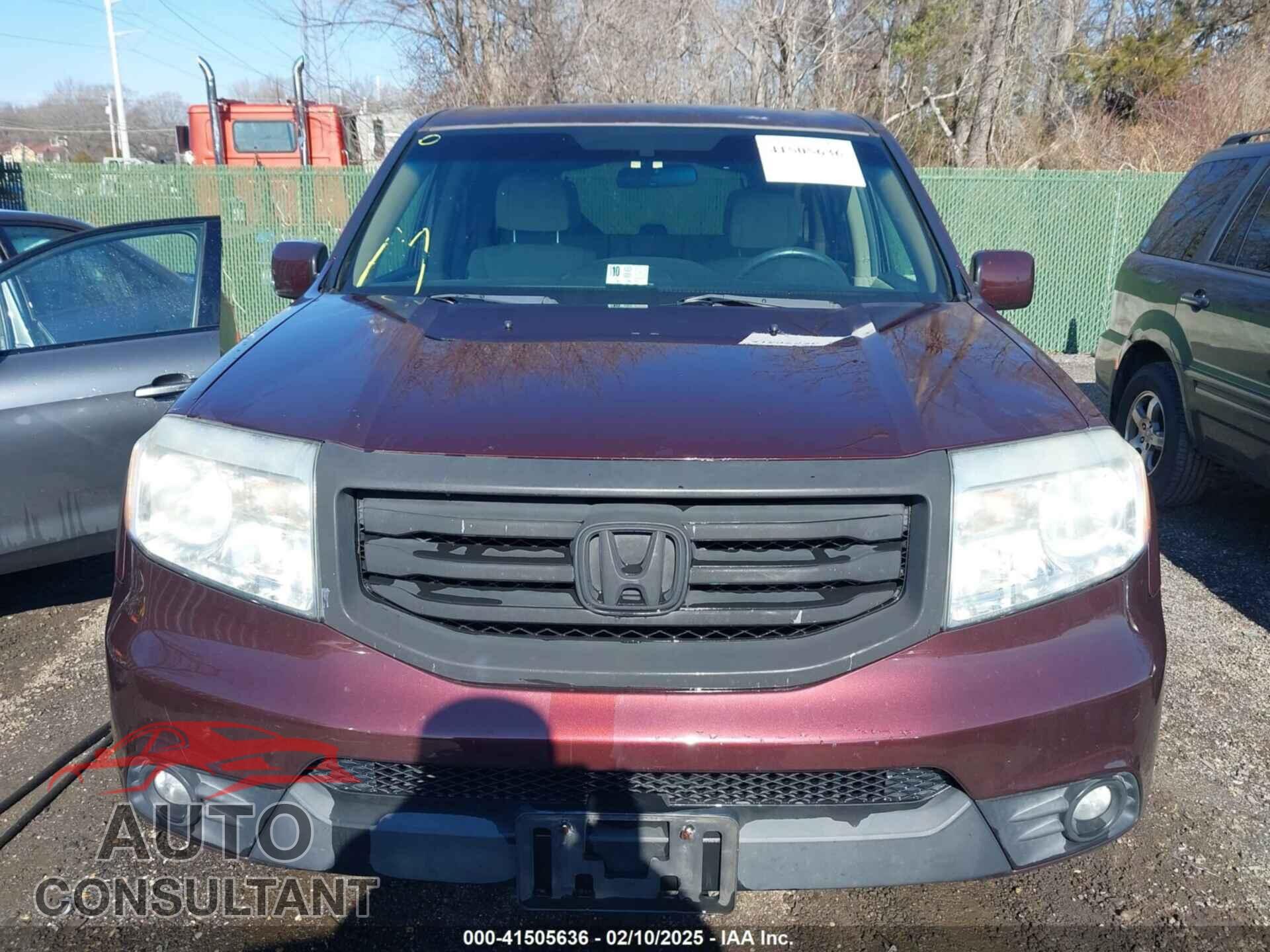 HONDA PILOT 2013 - 5FNYF4H40DB022944