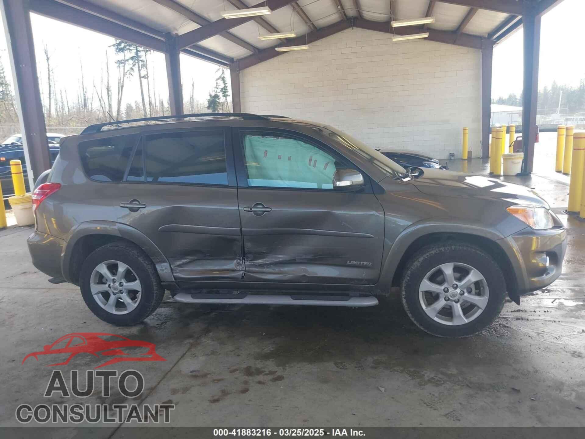 TOYOTA RAV4 2011 - 2T3DF4DV9BW128703