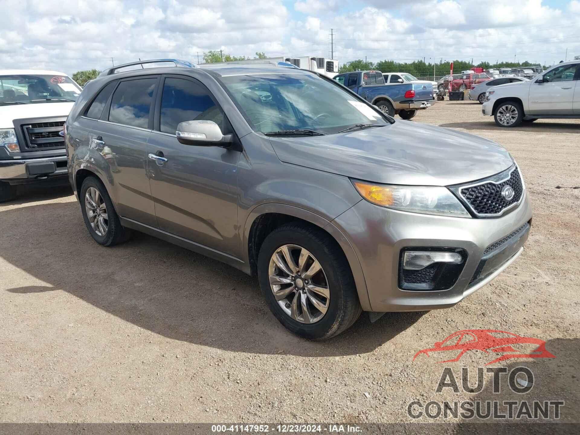 KIA SORENTO 2013 - 5XYKW4A21DG341244