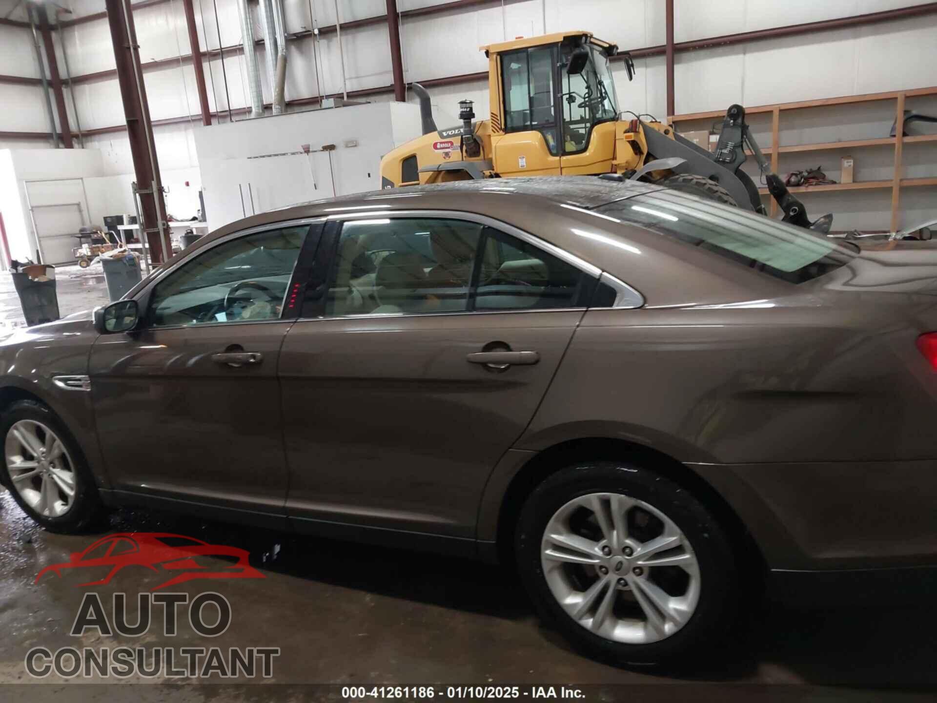 FORD TAURUS 2016 - 1FAHP2E83GG103543