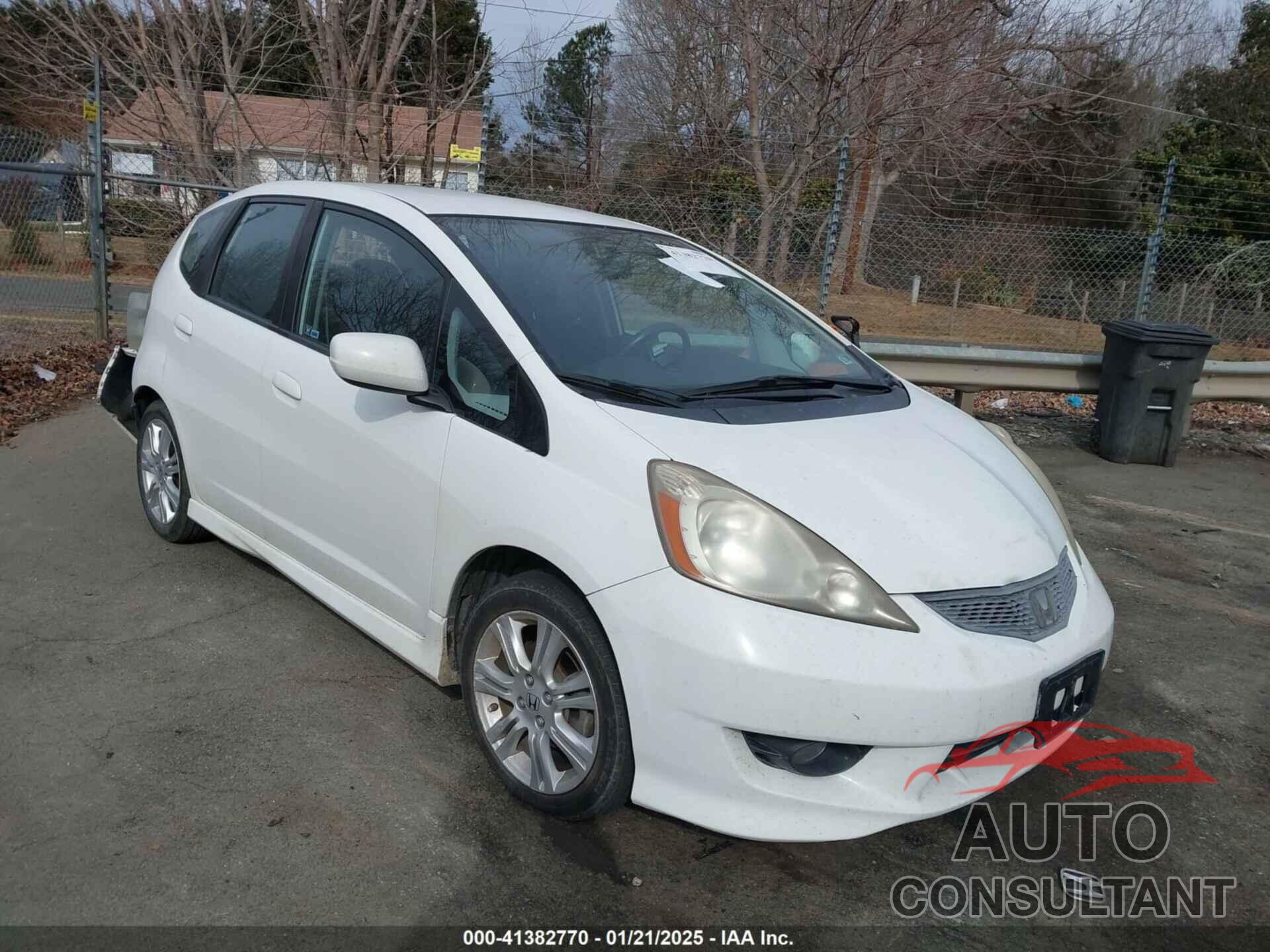 HONDA FIT 2010 - JHMGE8H42AC030203