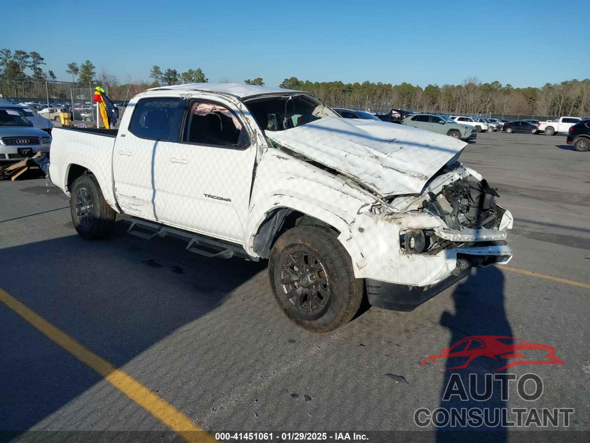 TOYOTA TACOMA 2021 - 5TFAZ5CN5MX107993