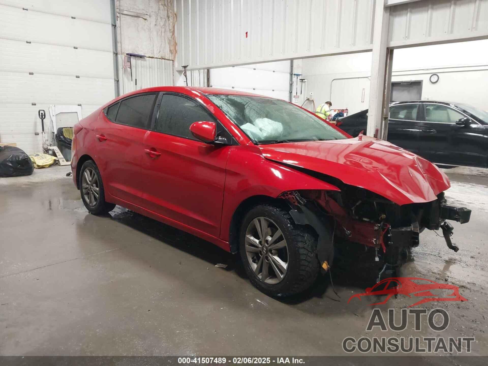 HYUNDAI ELANTRA 2018 - 5NPD84LF4JH307760
