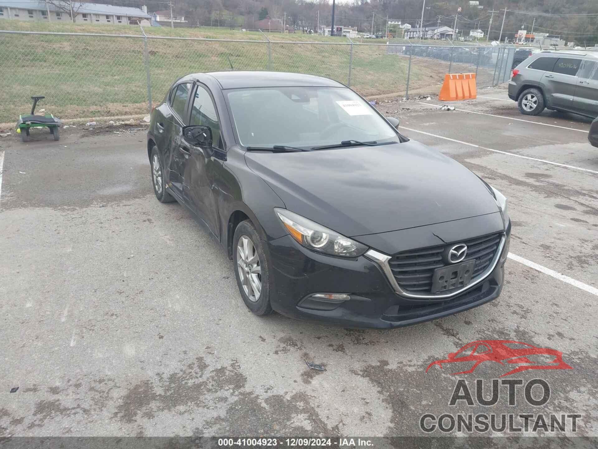 MAZDA MAZDA3 2018 - 3MZBN1K76JM211189