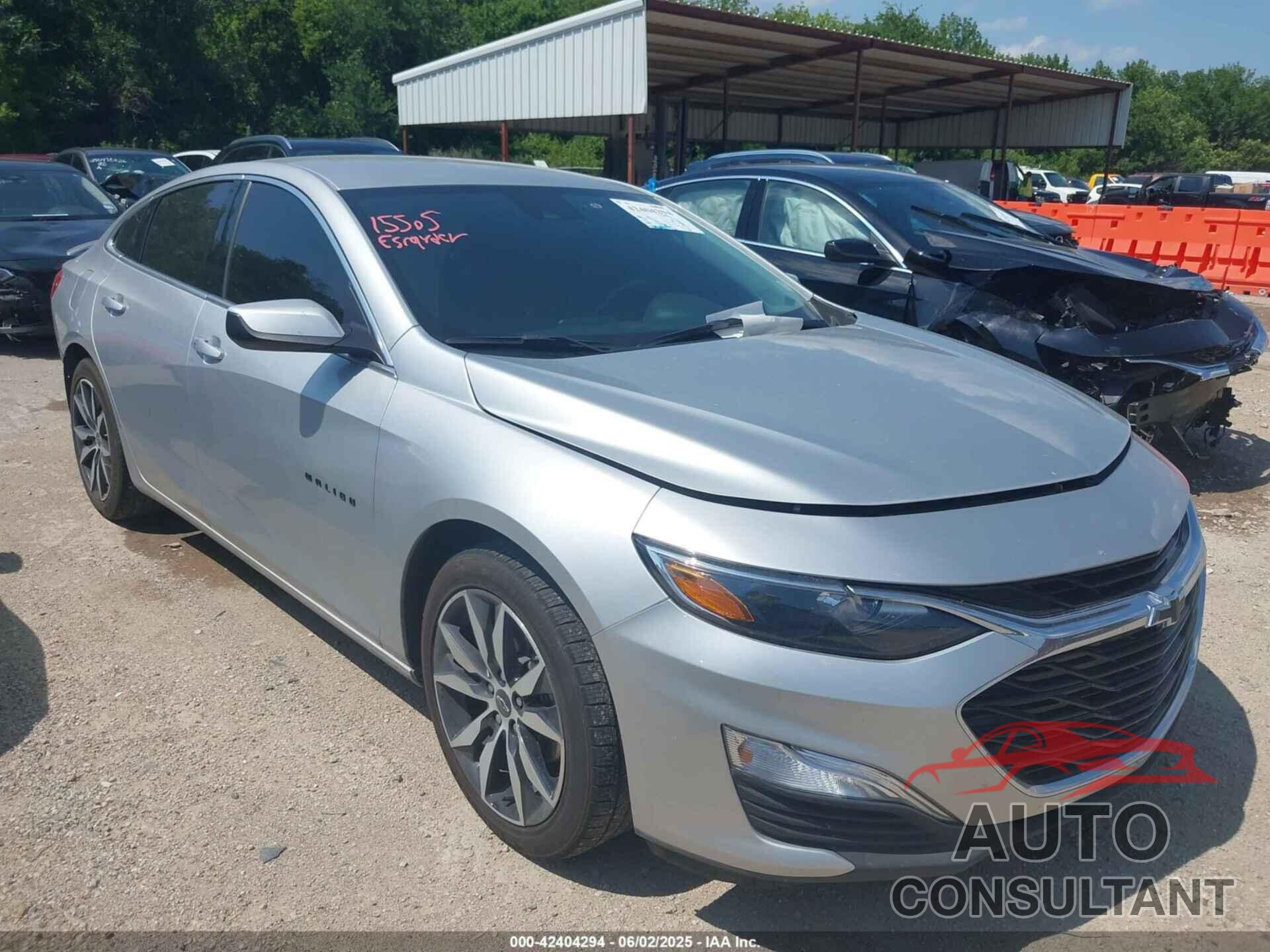 CHEVROLET MALIBU 2022 - 1G1ZG5ST5NF111521