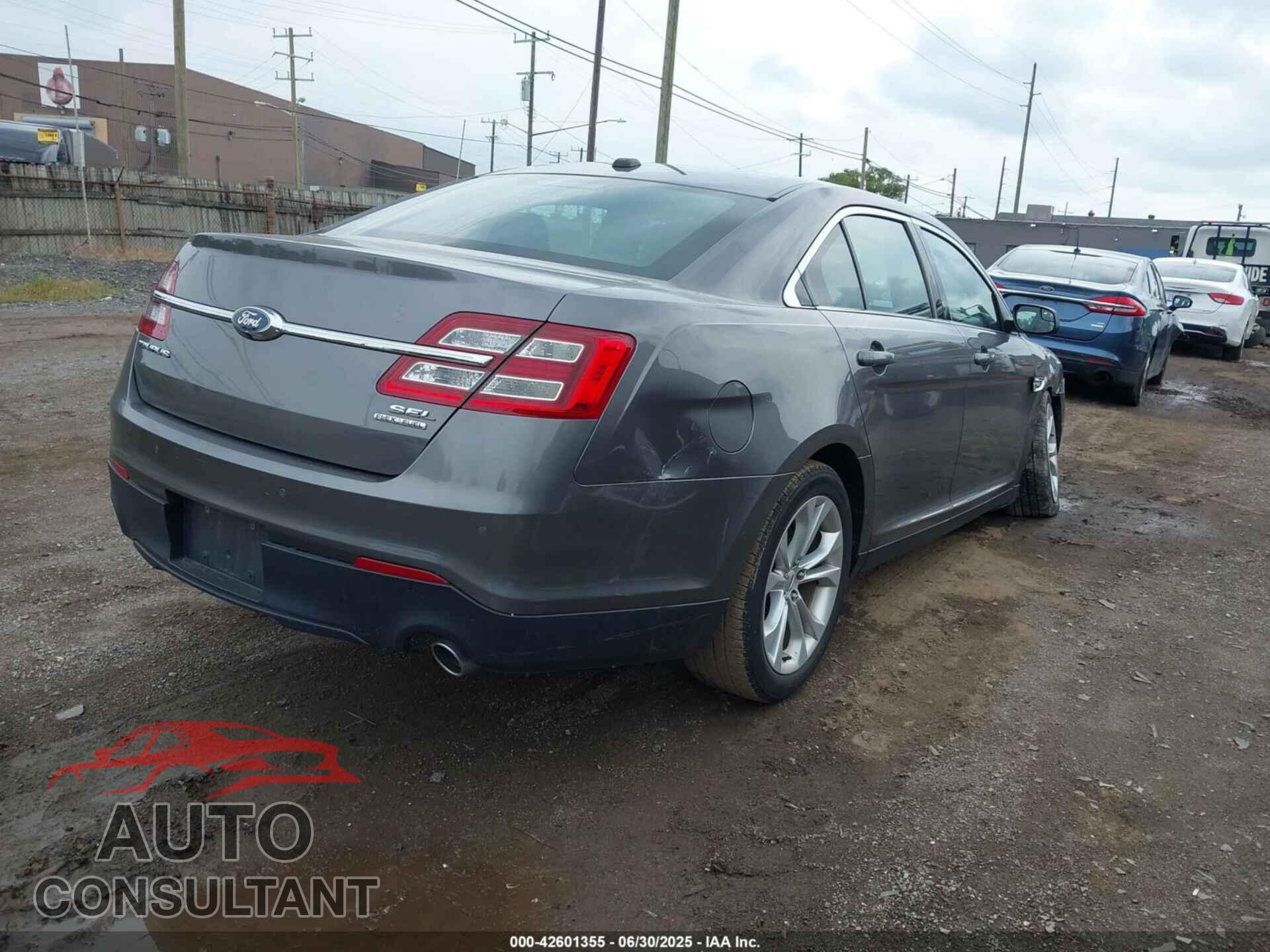 FORD TAURUS 2013 - 1FAHP2E89DG120584