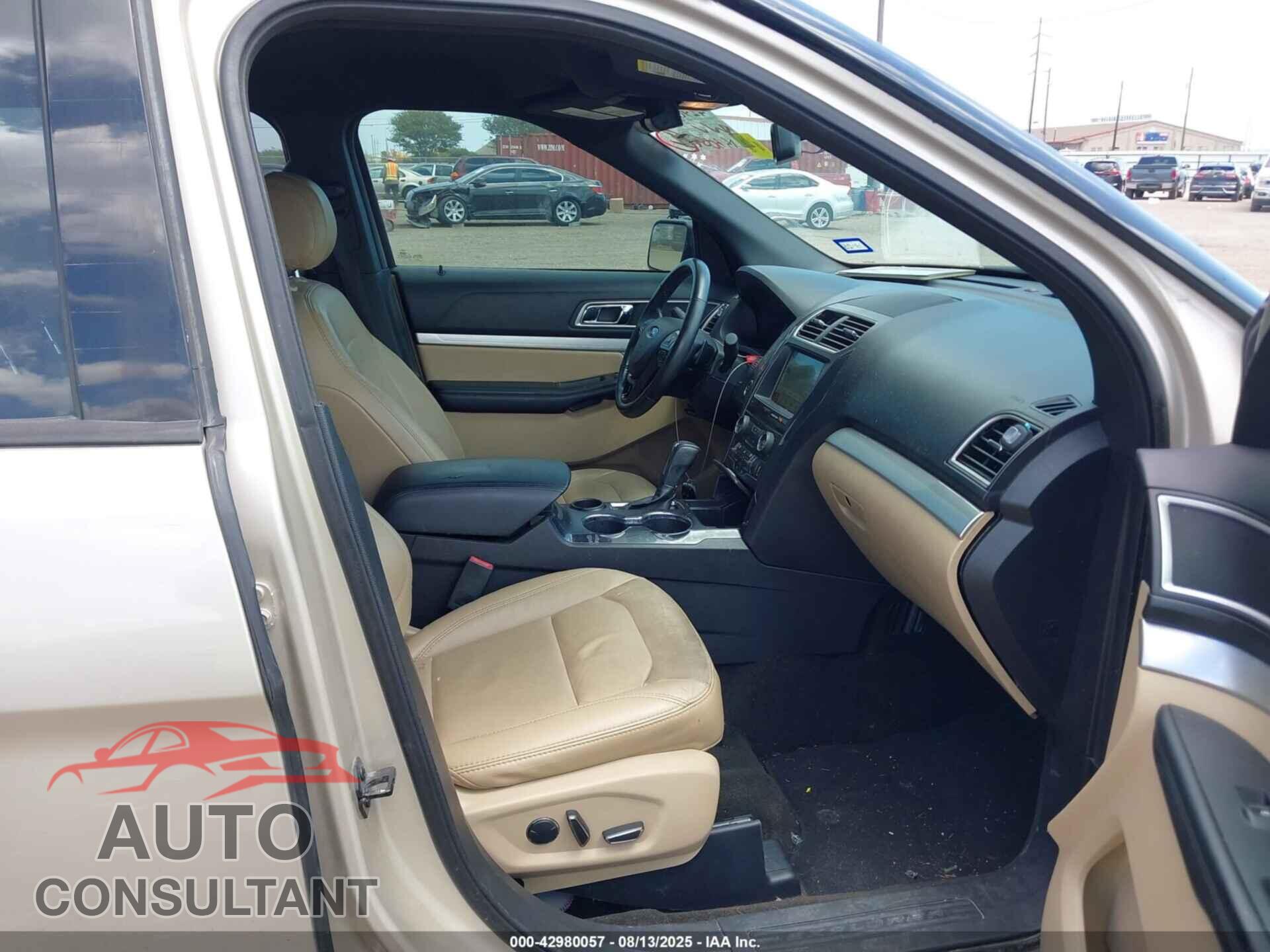 FORD EXPLORER 2017 - 1FM5K7D82HGD39852