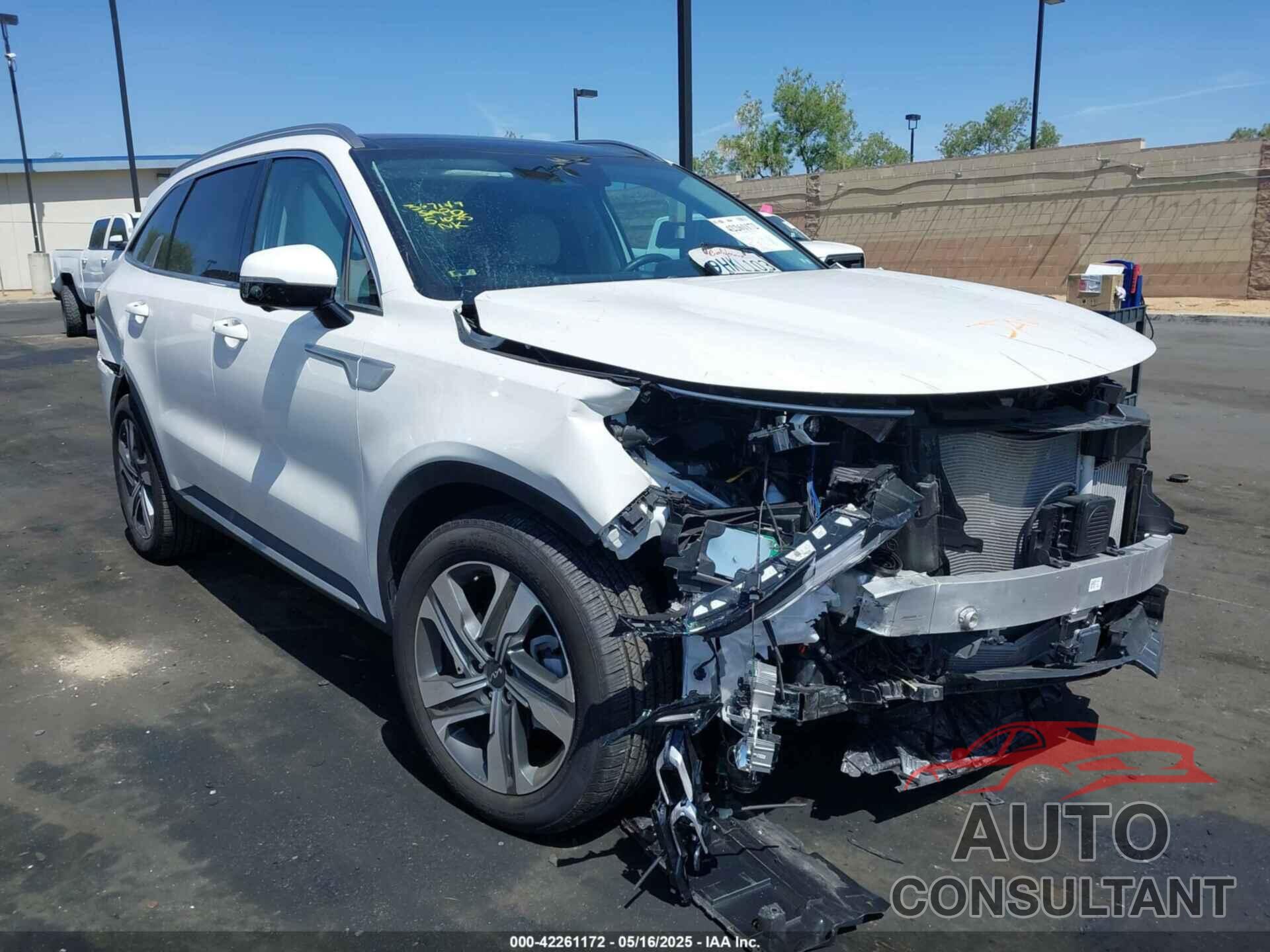 KIA SORENTO HYBRID 2023 - KNDRKDLG0P5208250