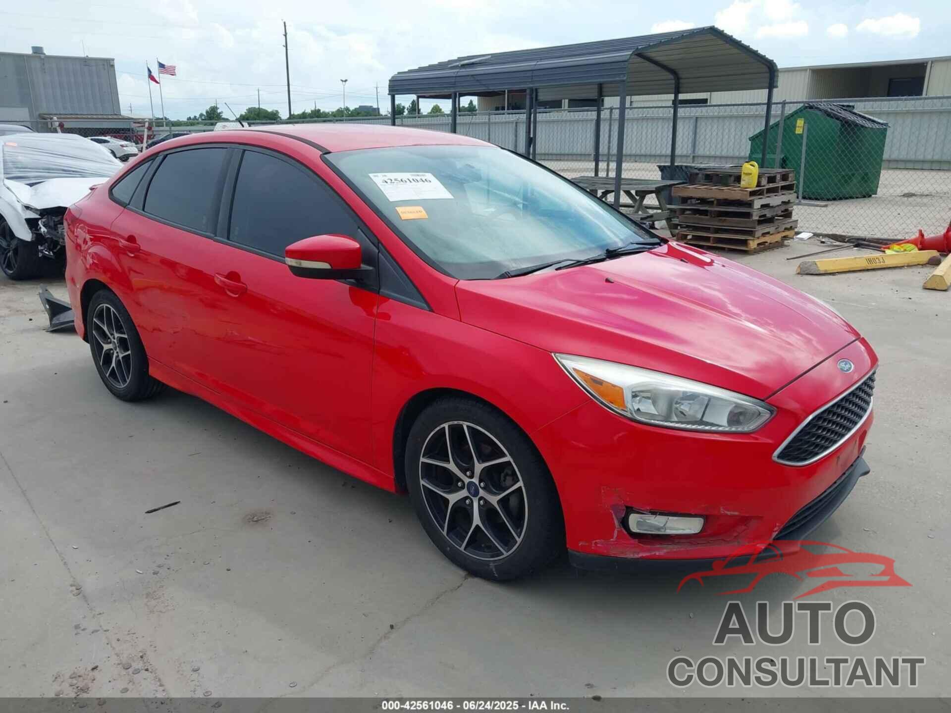 FORD FOCUS 2015 - 1FADP3F29FL384655
