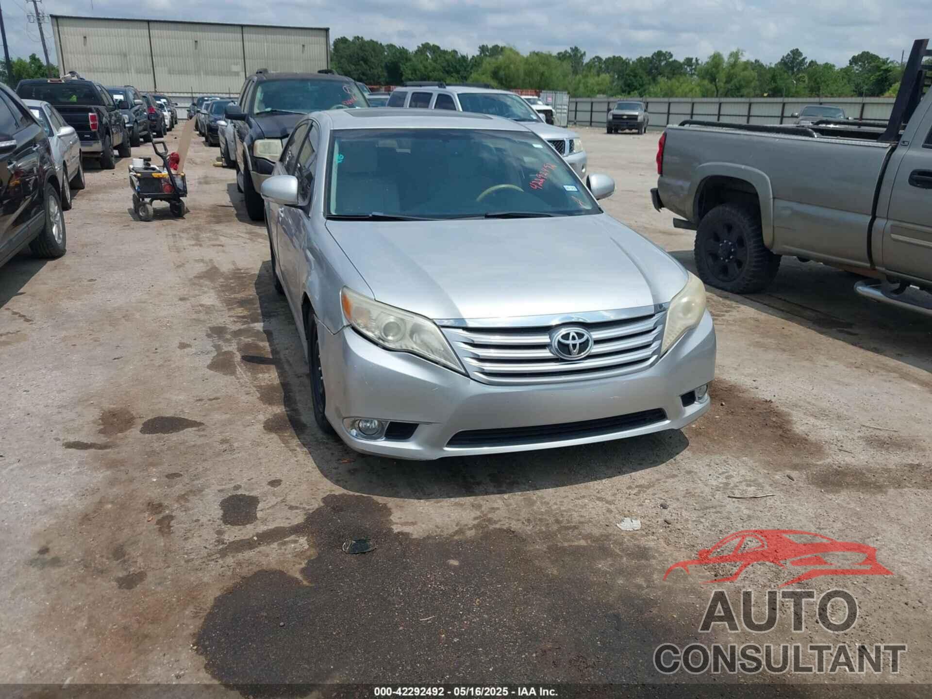 TOYOTA AVALON 2011 - 4T1BK3DB2BU388016