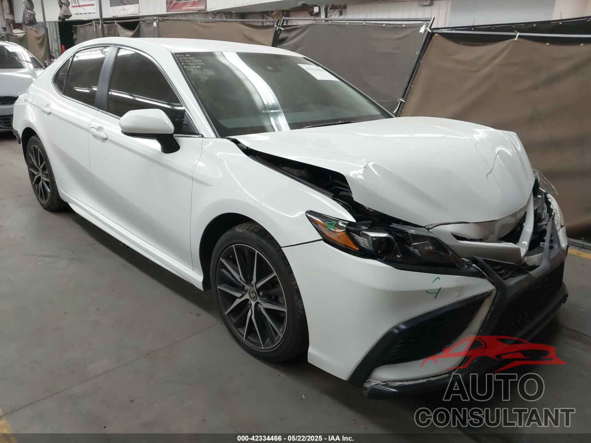 TOYOTA CAMRY 2021 - 4T1G11AK0MU470136