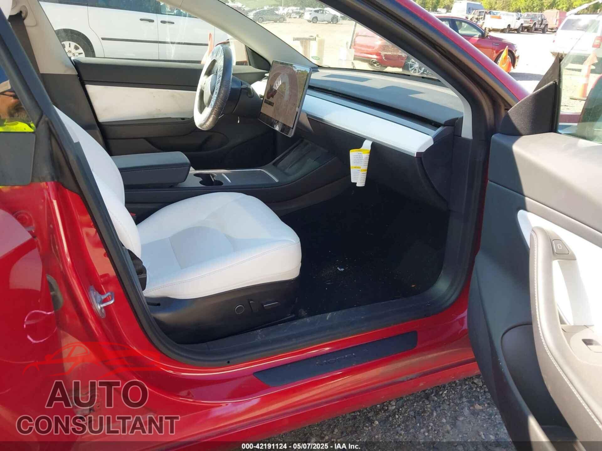TESLA MODEL 3 2021 - 5YJ3E1EA8MF842663