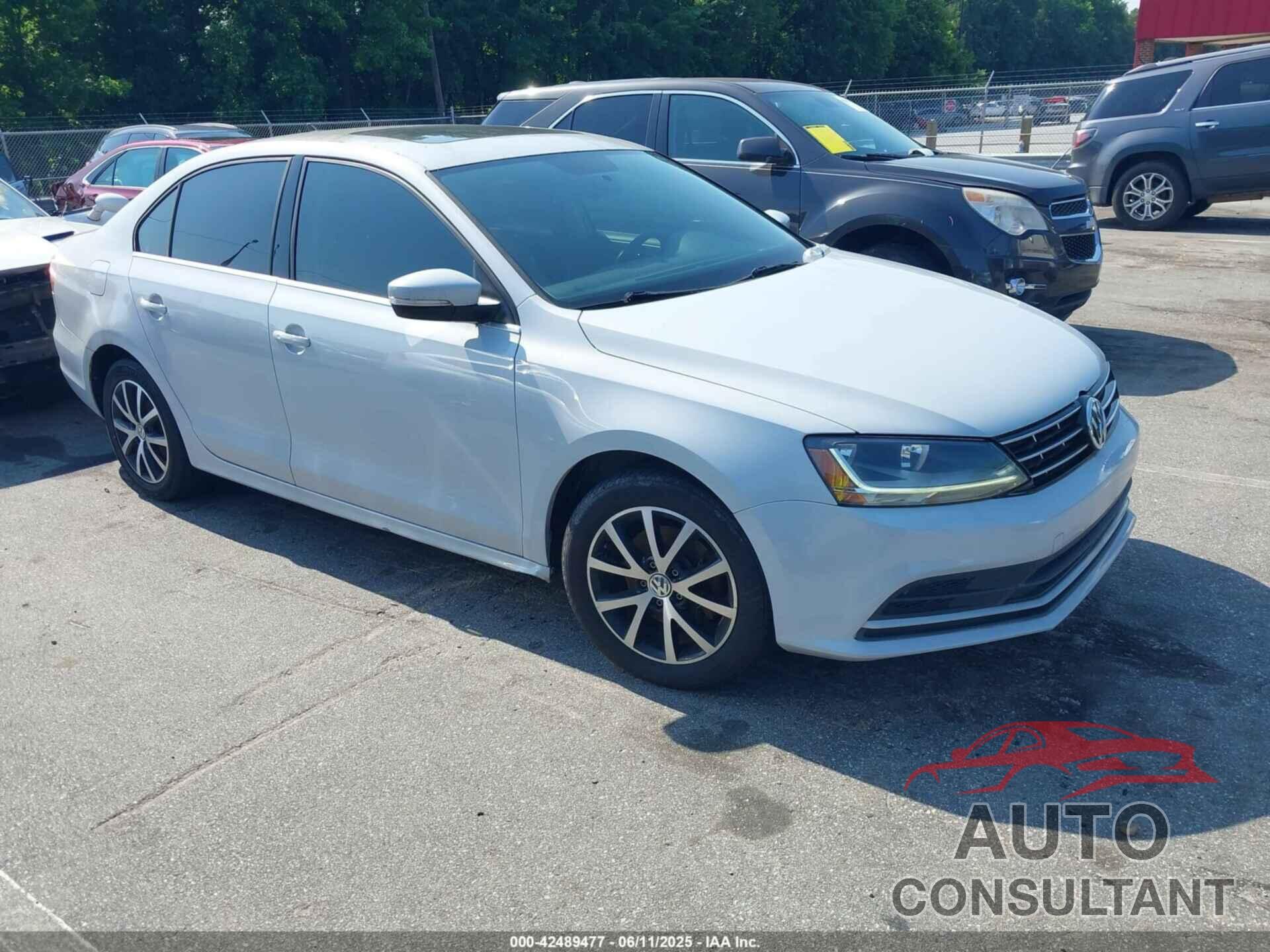 VOLKSWAGEN JETTA 2018 - 3VWDB7AJ4JM244919