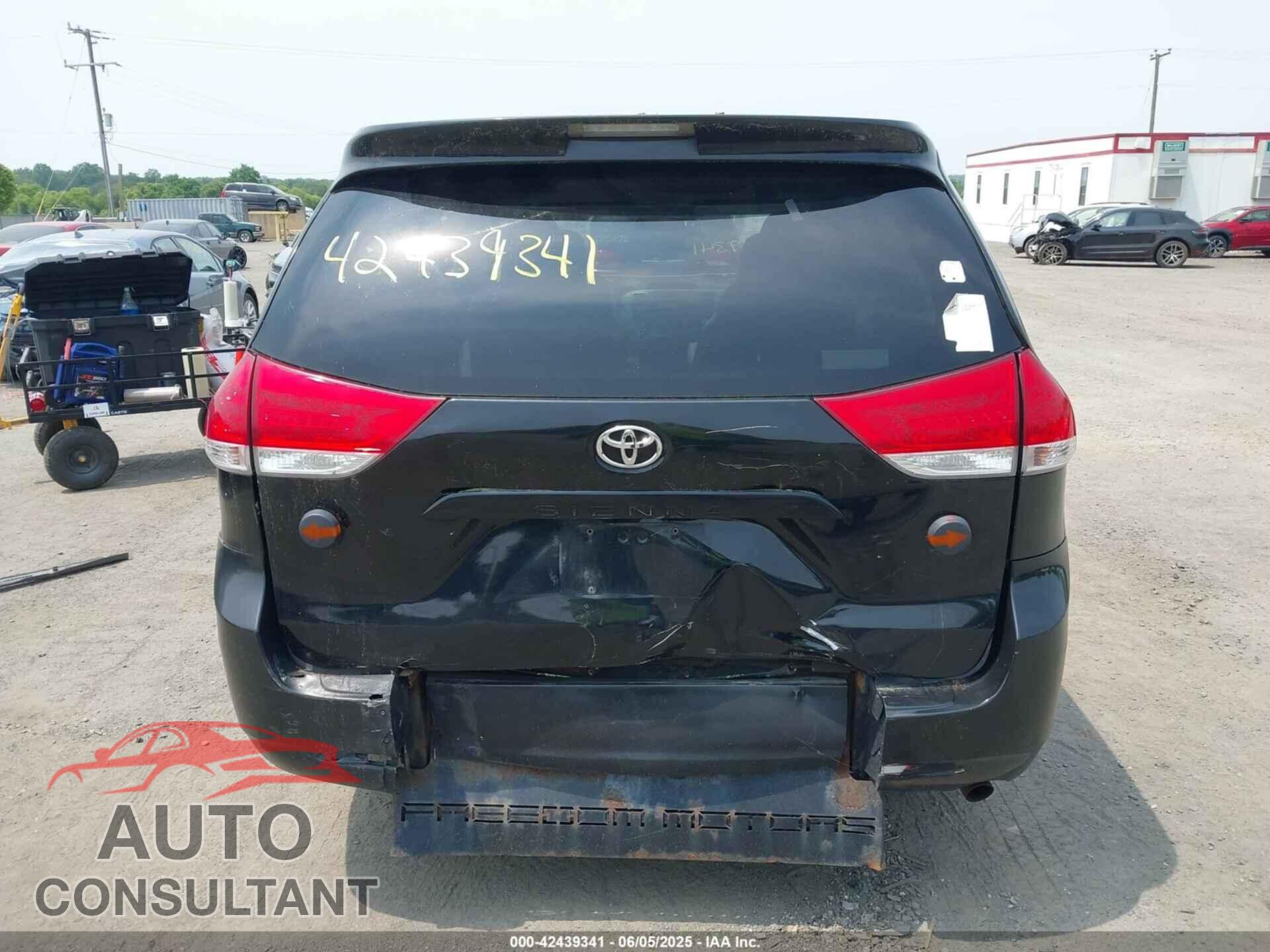 TOYOTA SIENNA 2014 - 5TDZK3DCXES450220