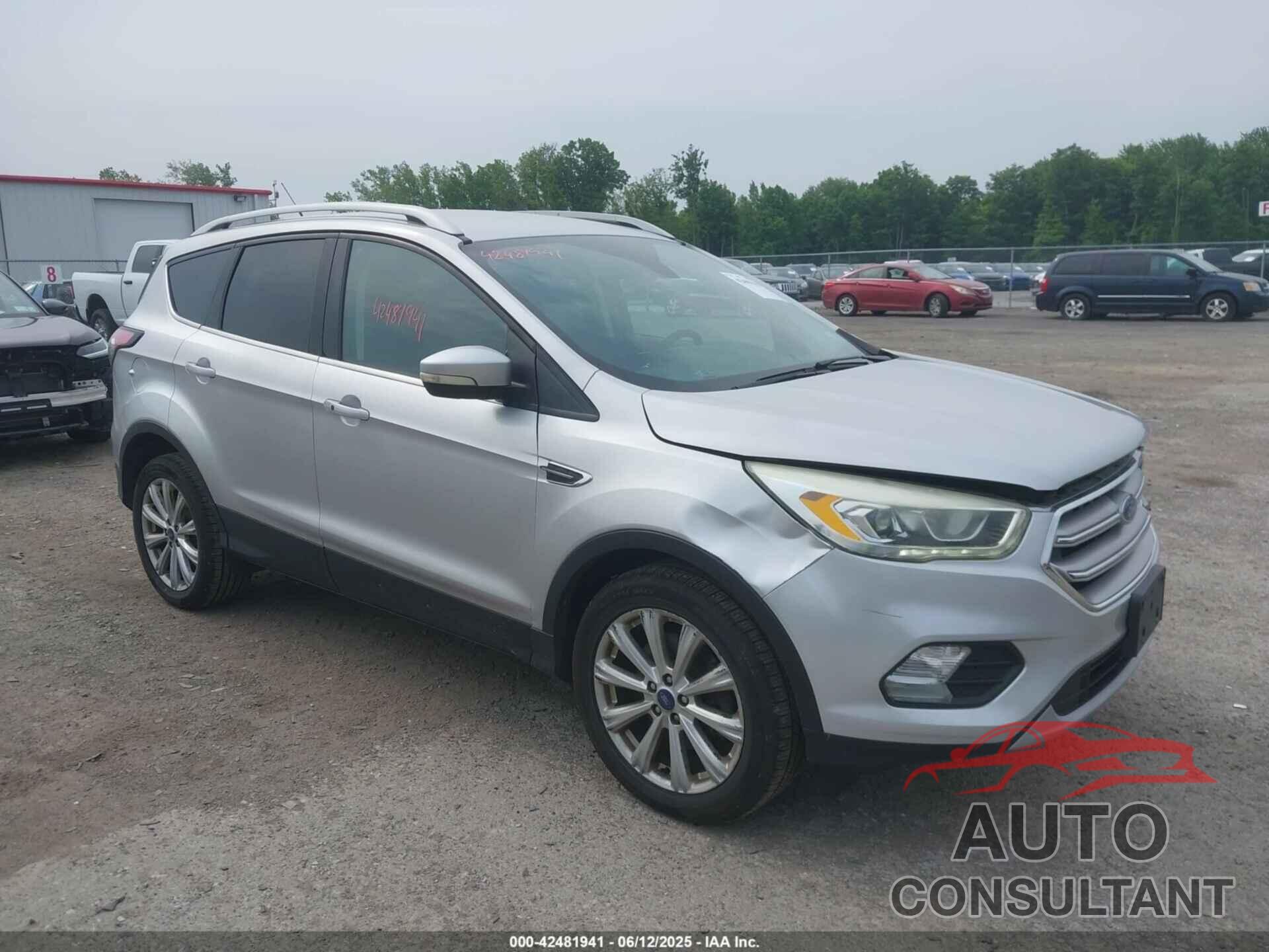 FORD ESCAPE 2017 - 1FMCU9JD7HUB87034