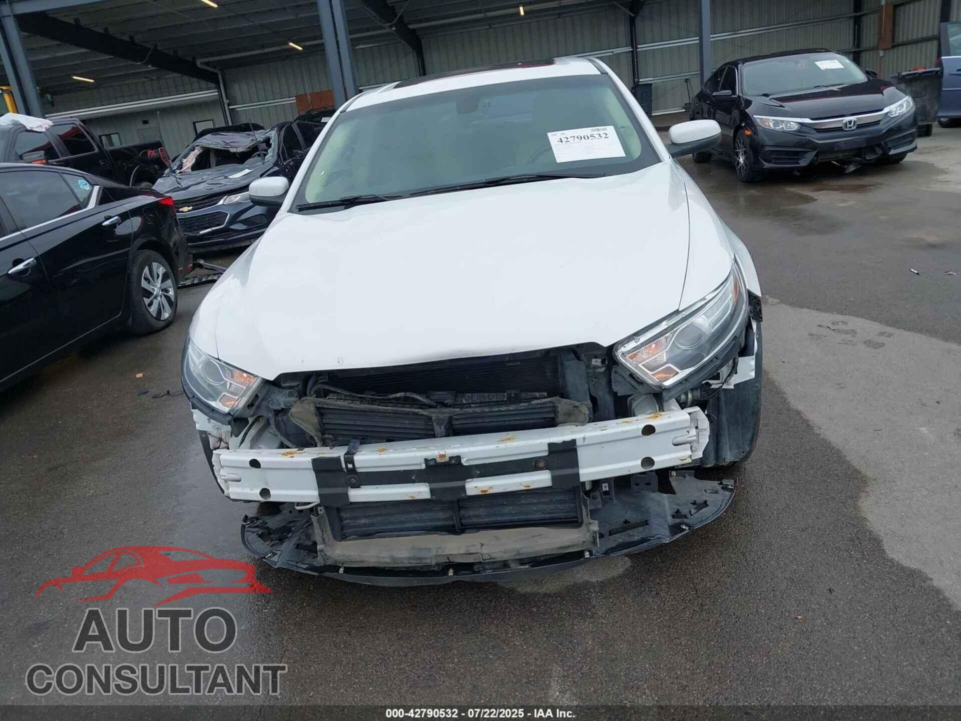 FORD TAURUS 2013 - 1FAHP2E80DG130100