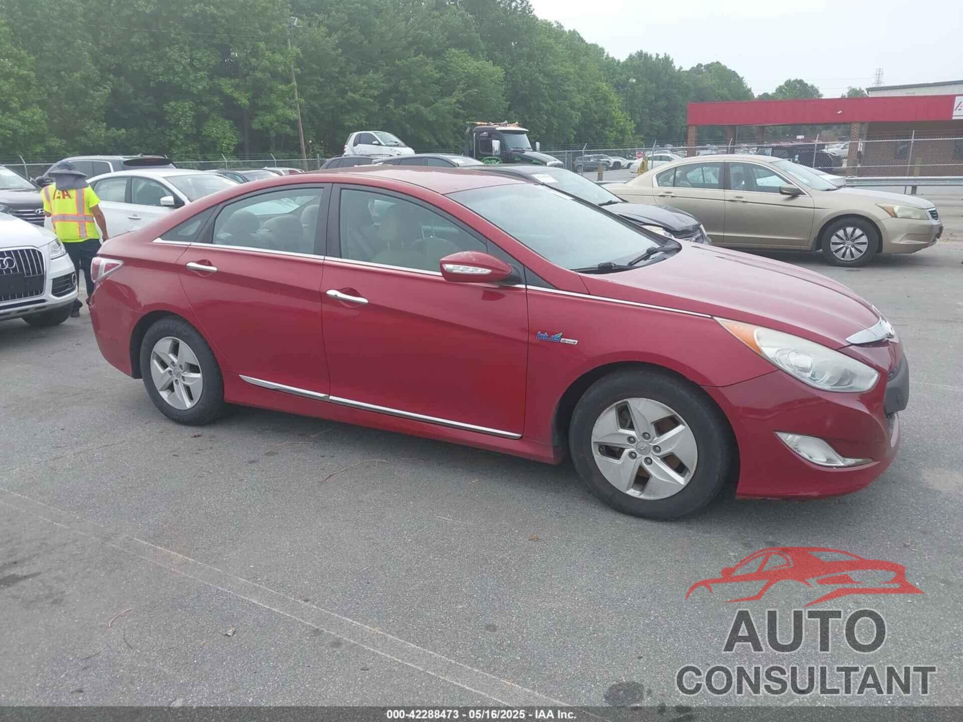 HYUNDAI SONATA HYBRID 2012 - KMHEC4A47CA060499