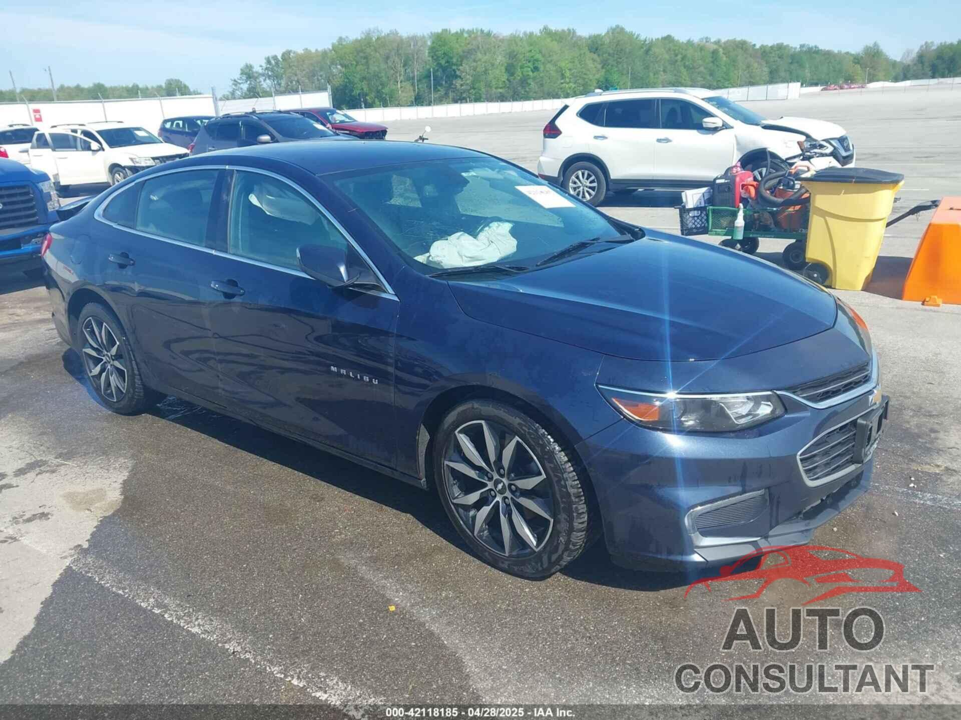 CHEVROLET MALIBU 2017 - 1G1ZE5ST0HF275706