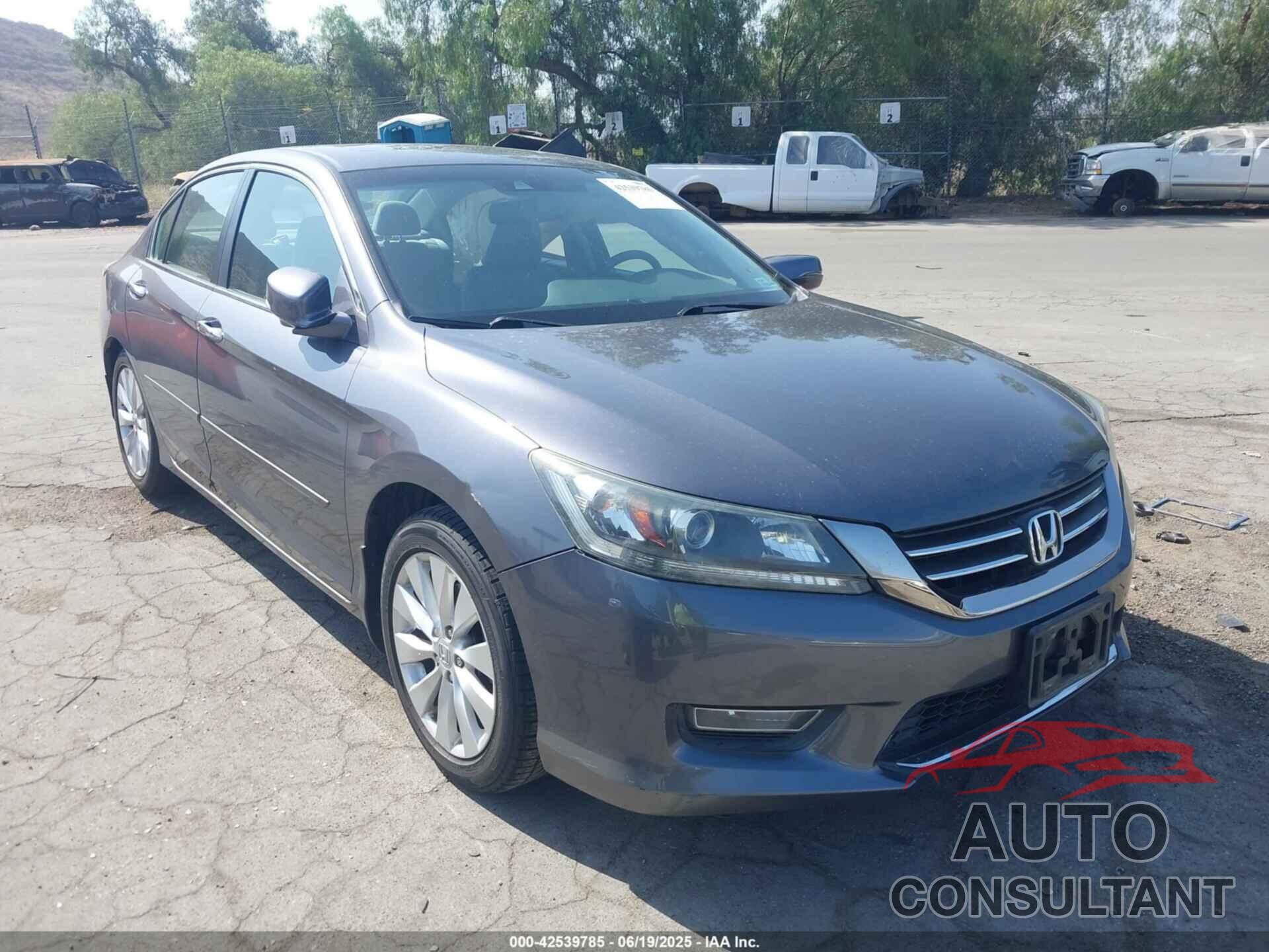 HONDA ACCORD 2013 - 1HGCR2F88DA097106
