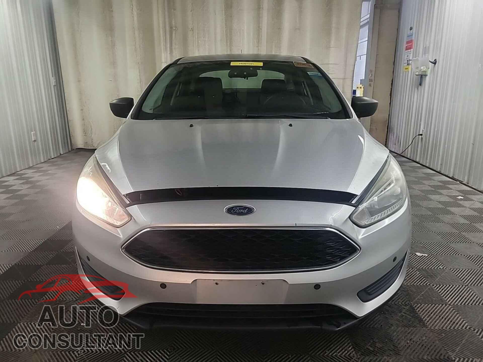 FORD FOCUS 2016 - 1FADP3E28GL306810