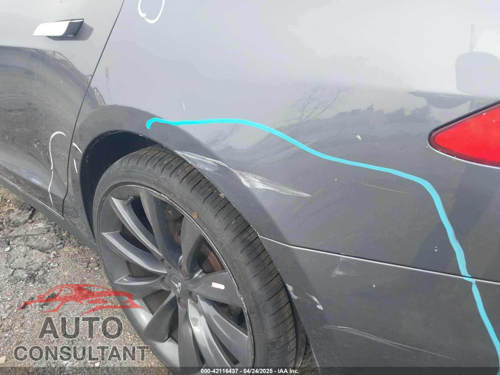 TESLA MODEL S 2013 - 5YJSA1AG5DFP13149