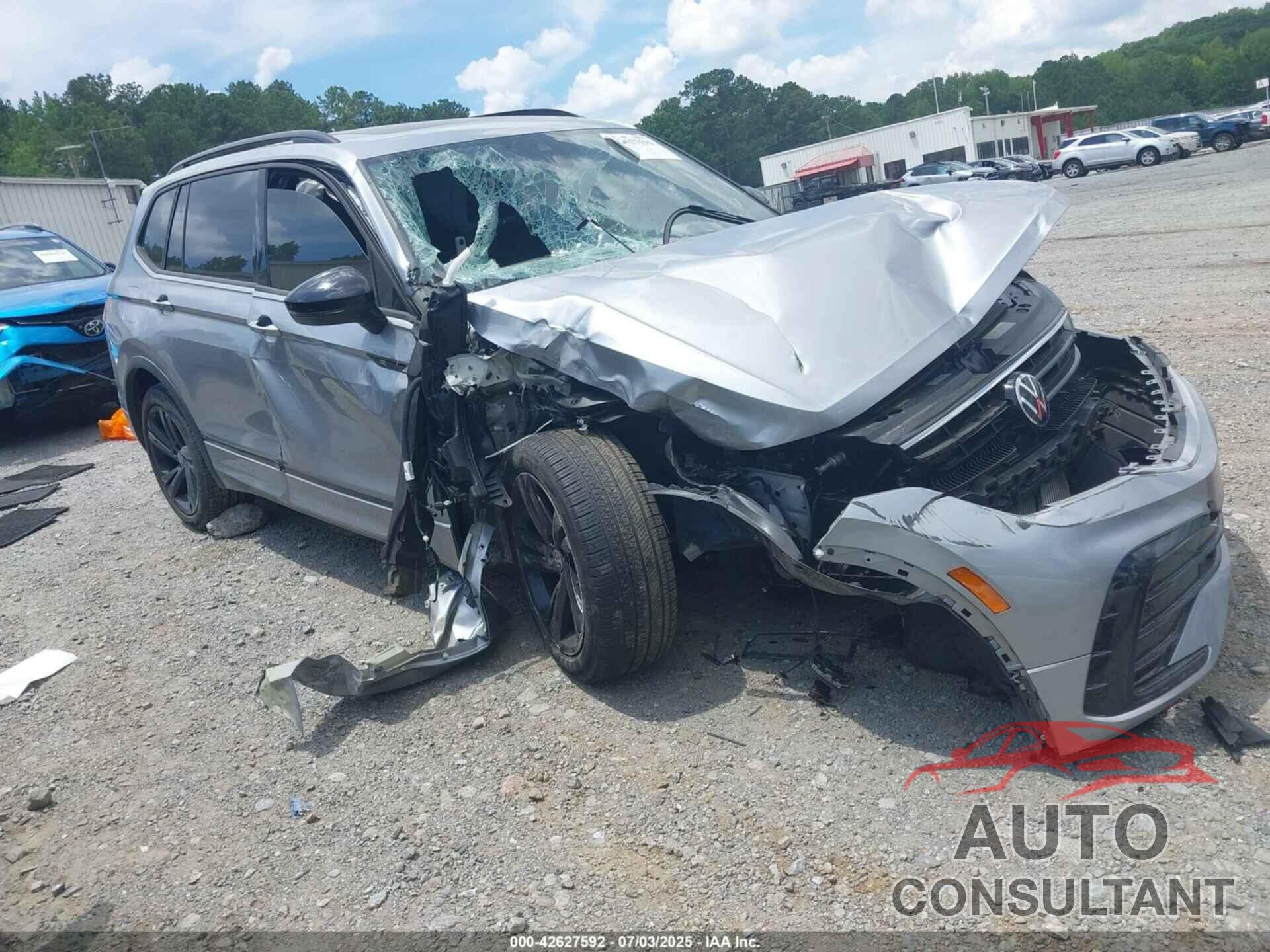 VOLKSWAGEN TIGUAN 2023 - 3VVCB7AX2PM109516
