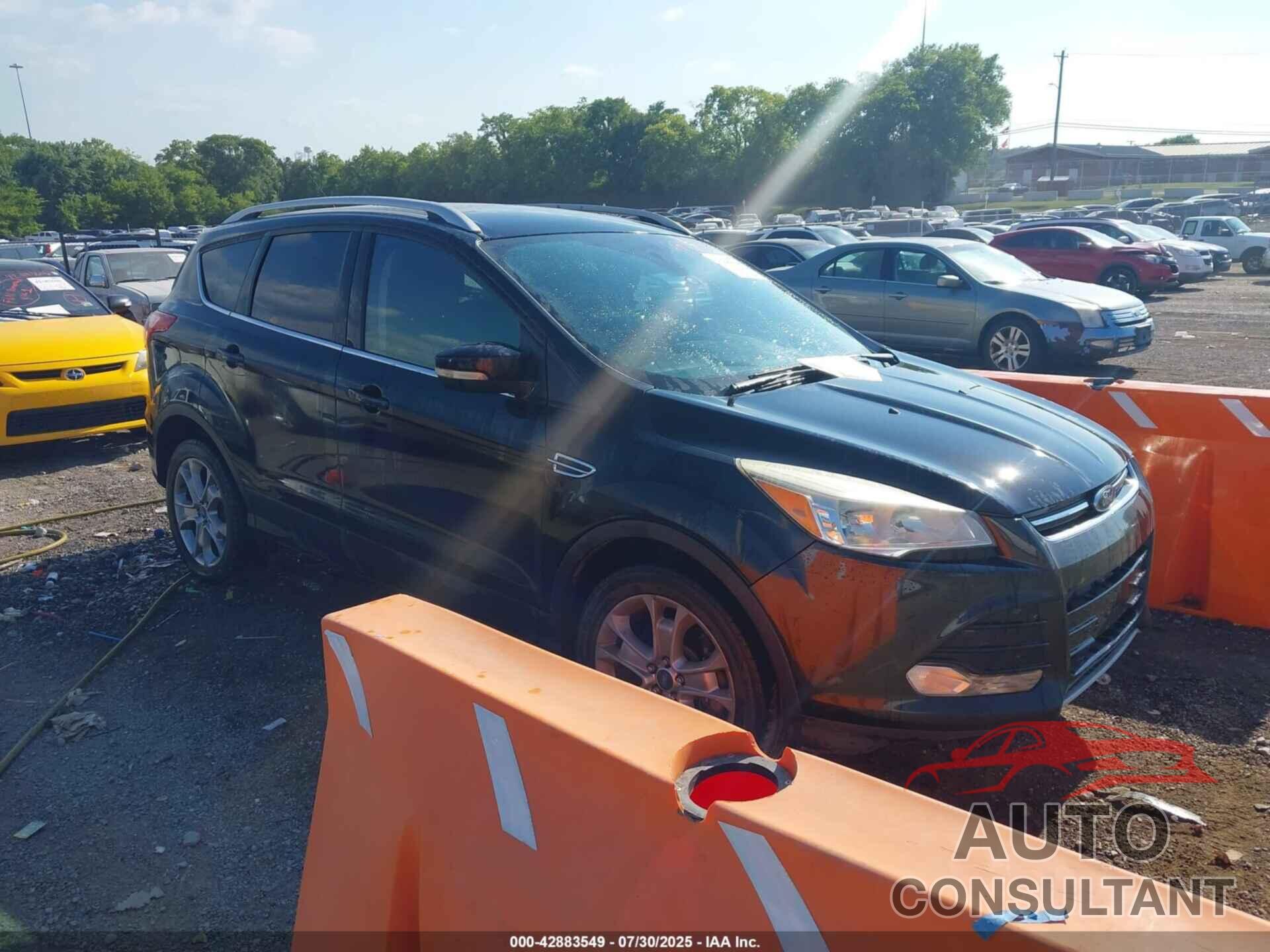 FORD ESCAPE 2015 - 1FMCU9J93FUB74547