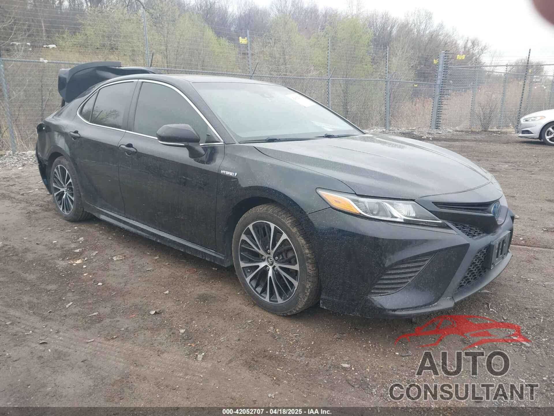 TOYOTA CAMRY HYBRID 2018 - 4T1B21HK4JU502580
