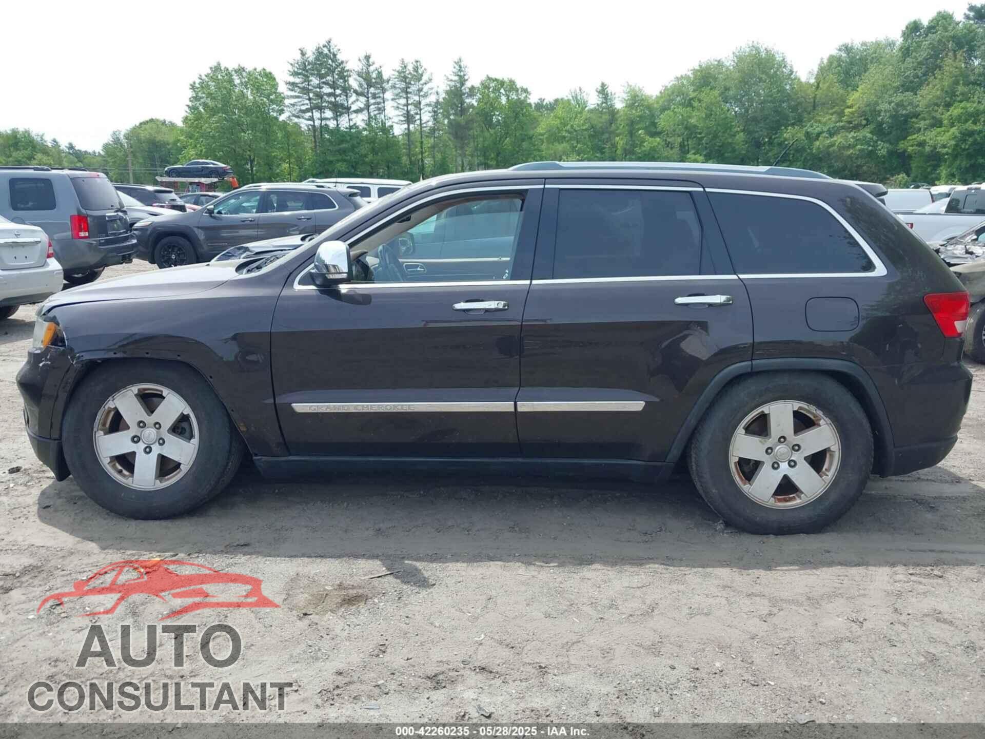 JEEP GRAND CHEROKEE 2011 - 1J4RR6GT2BC700758