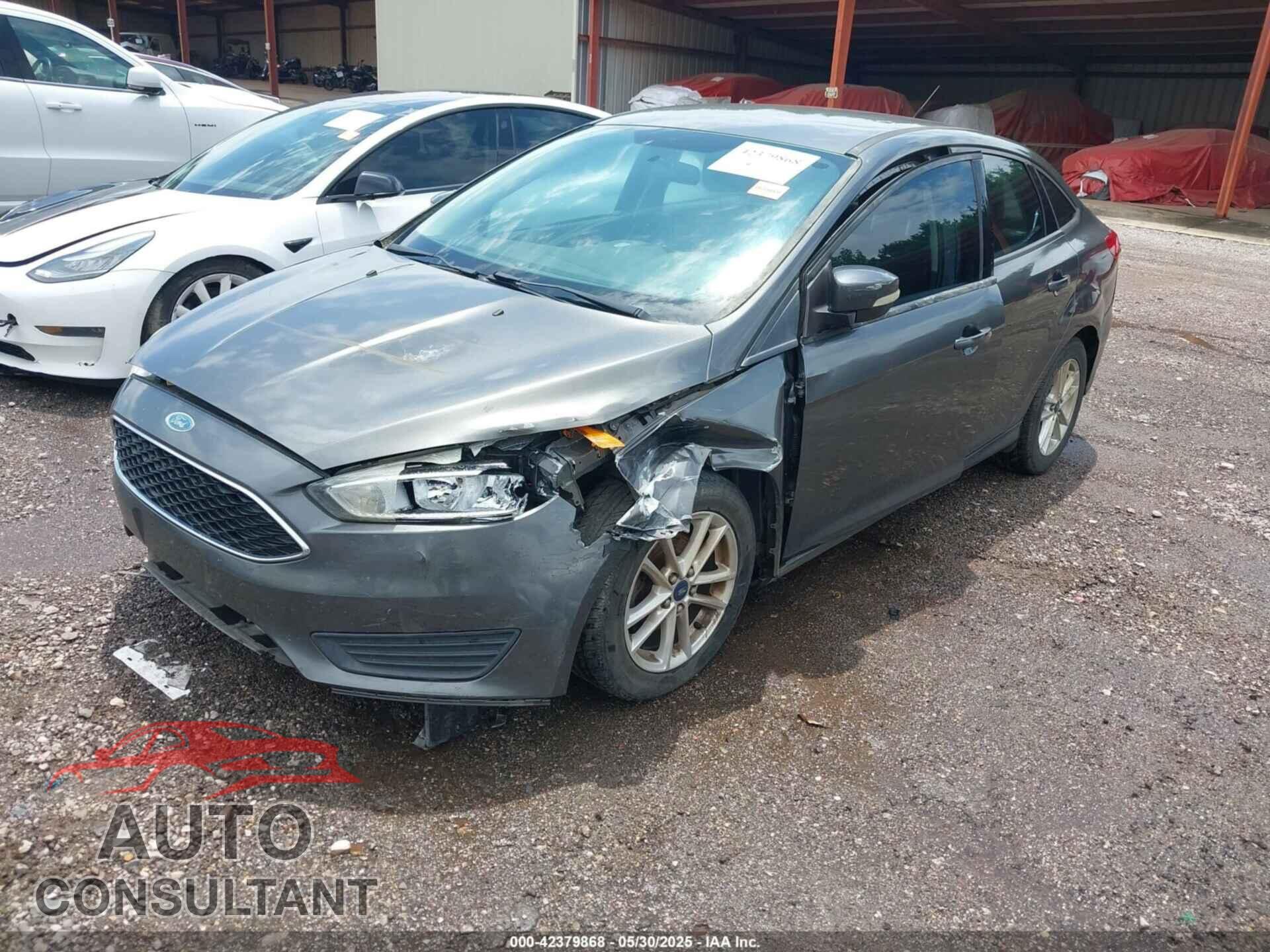 FORD FOCUS 2015 - 1FADP3F29FL227319